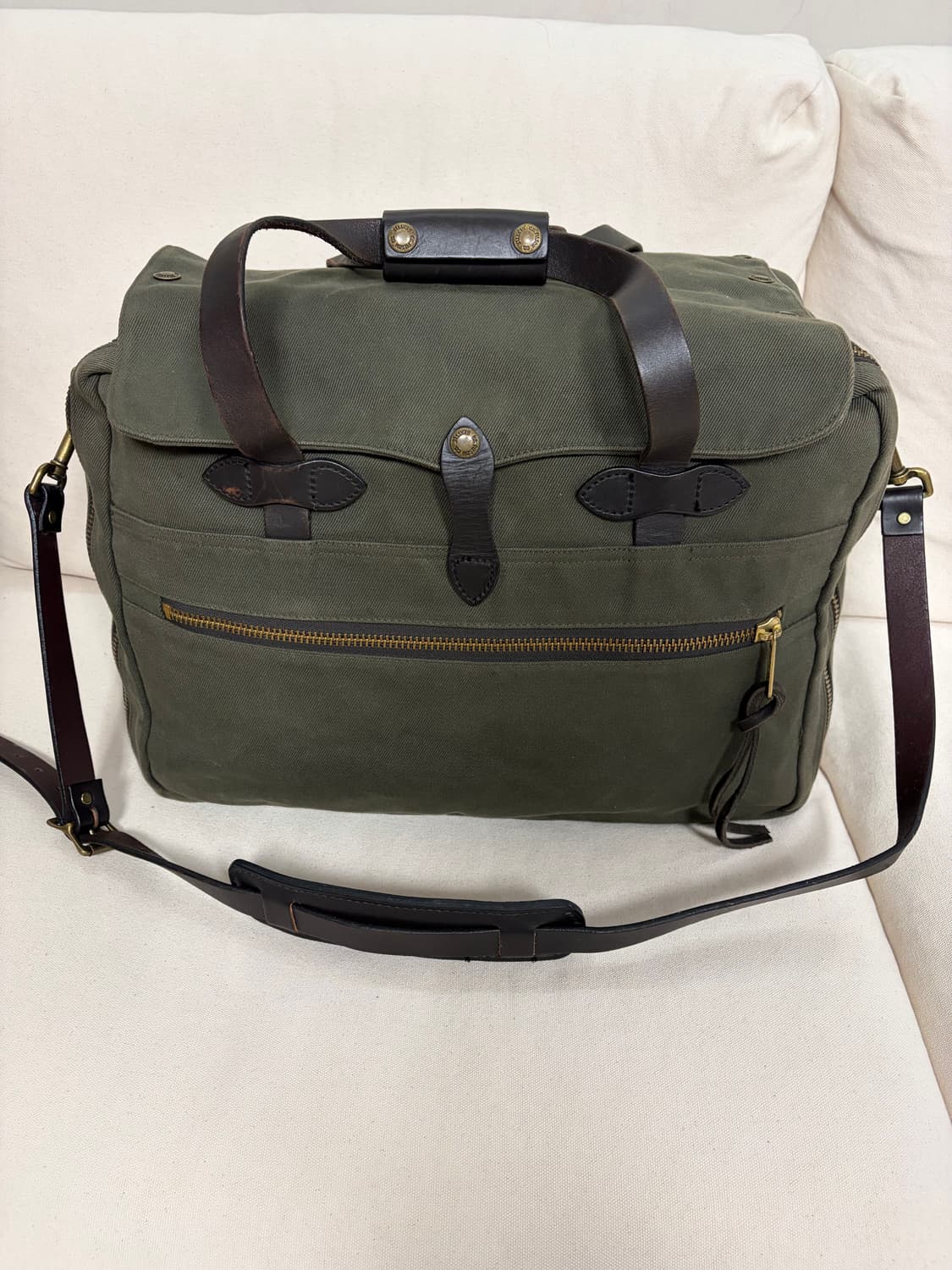 필슨 70081 미디움 필드백 오터그린 (USA) 상품이미지1