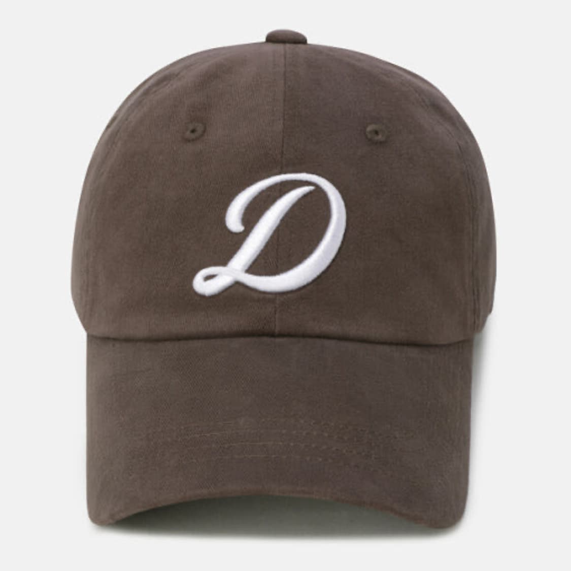 데상트 이니셜 로고 자수 볼캡 브라운 상품이미지1