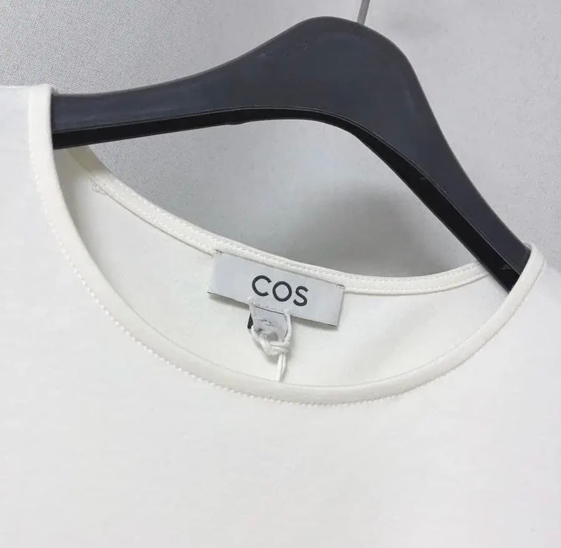 cos 코스 퍼프 슬리브 블라우스 크림 아이보리 상품이미지2