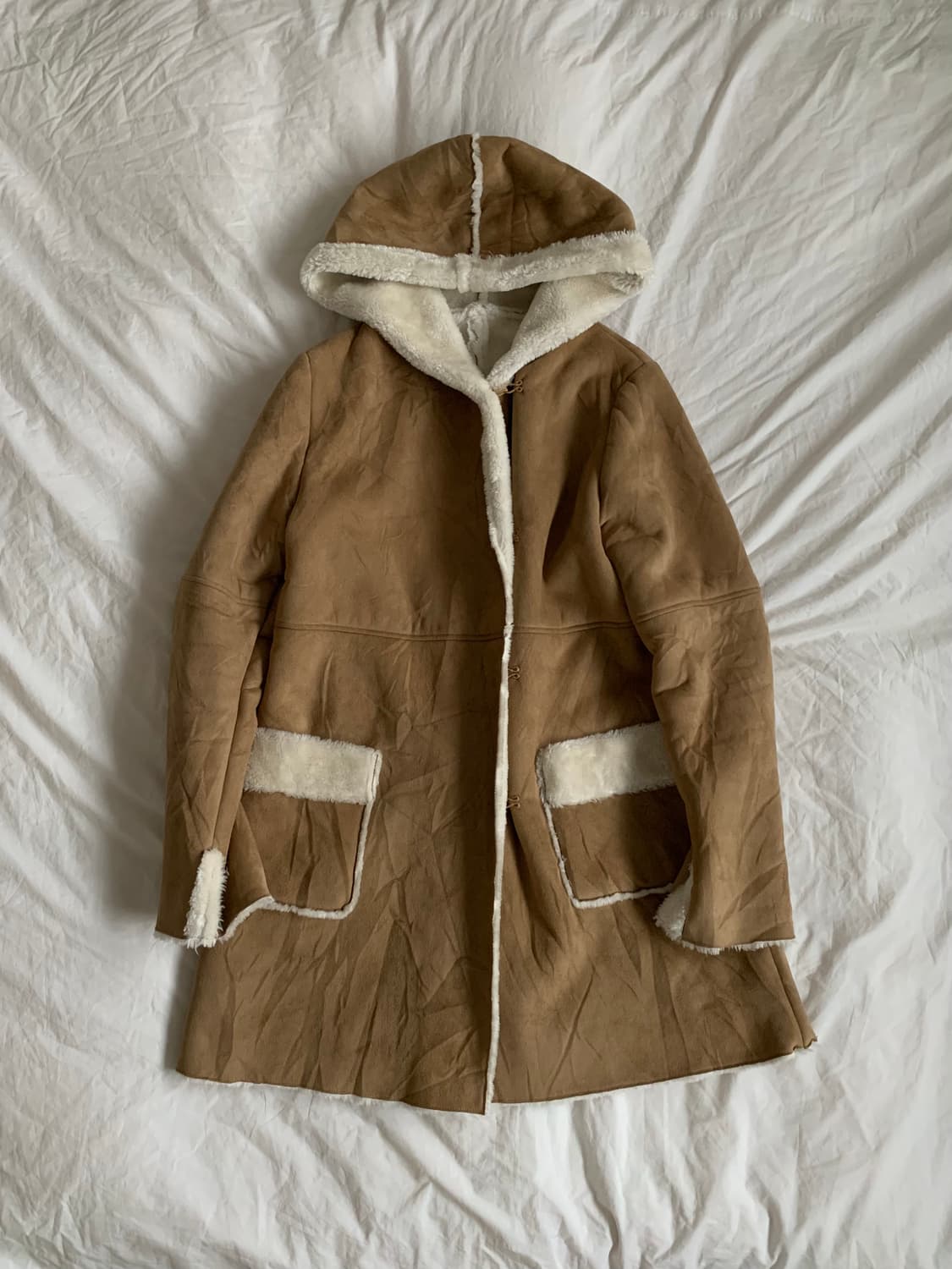 카멜 스웨이드 코트 상품이미지1