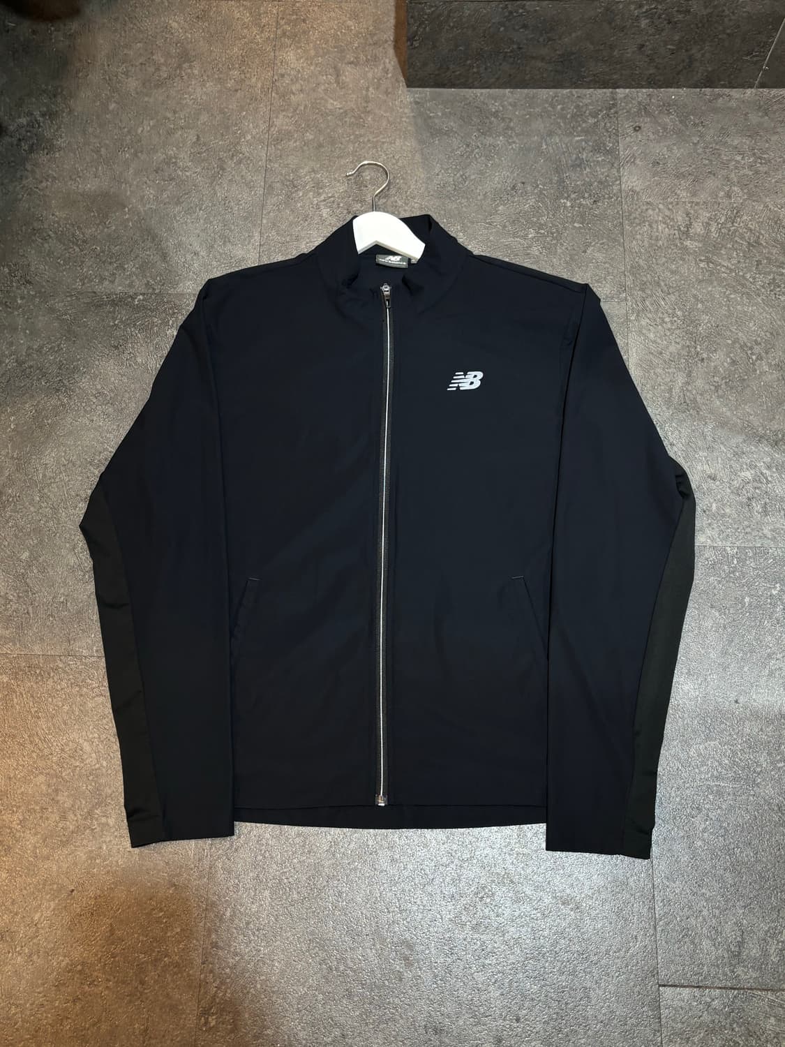 뉴발란스 남성 집업 110사이즈 상품이미지2