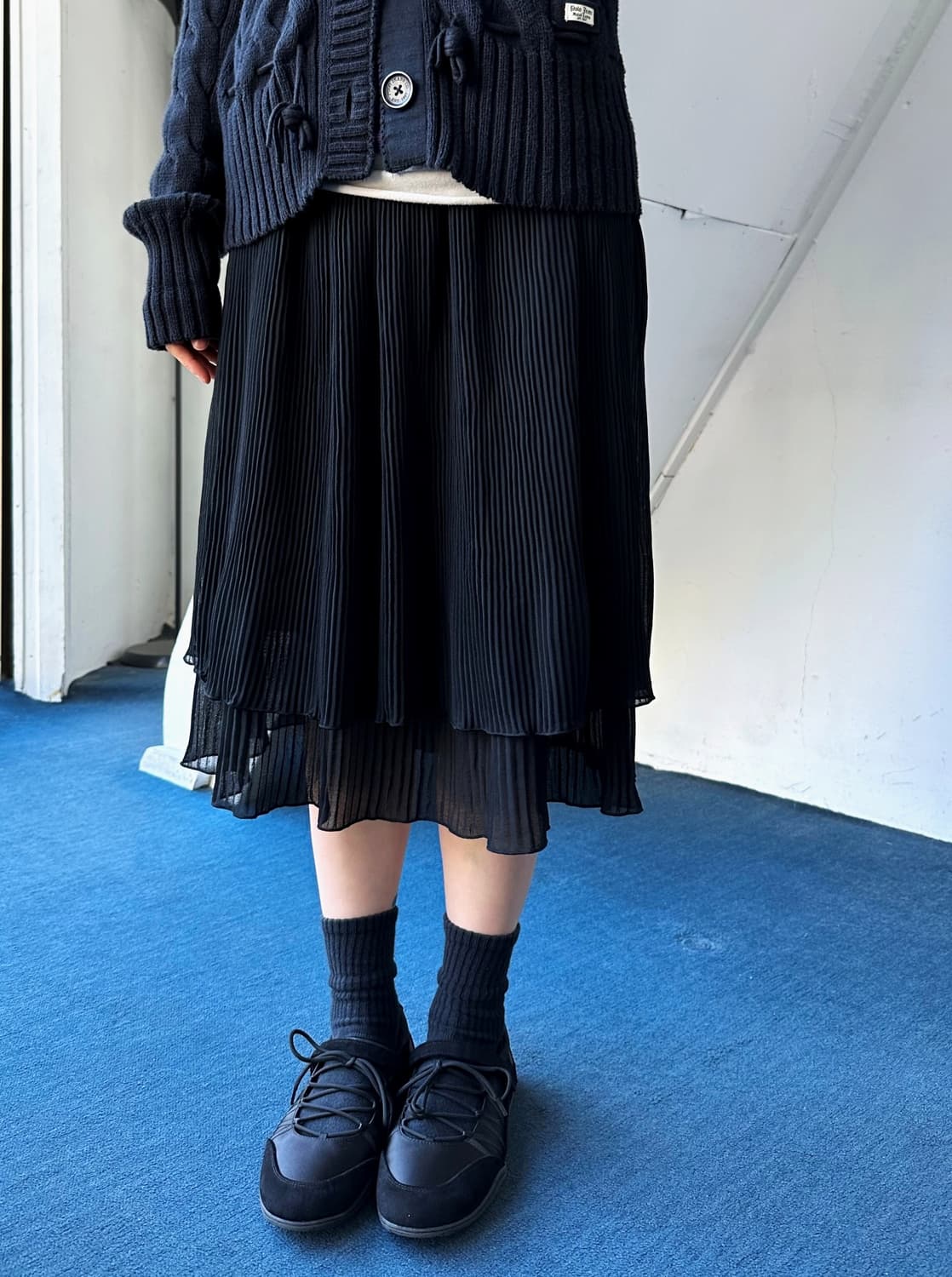 Banded layer pleats design mid skirt 상품이미지1