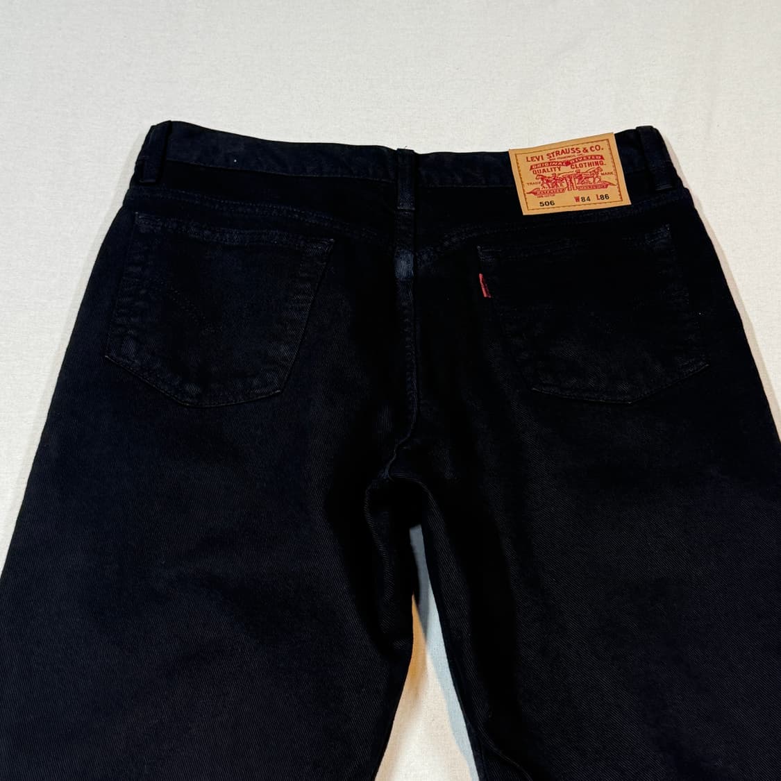 32inch) 리바이스 506 스트레이트 블랙 데님 팬츠 상품이미지2