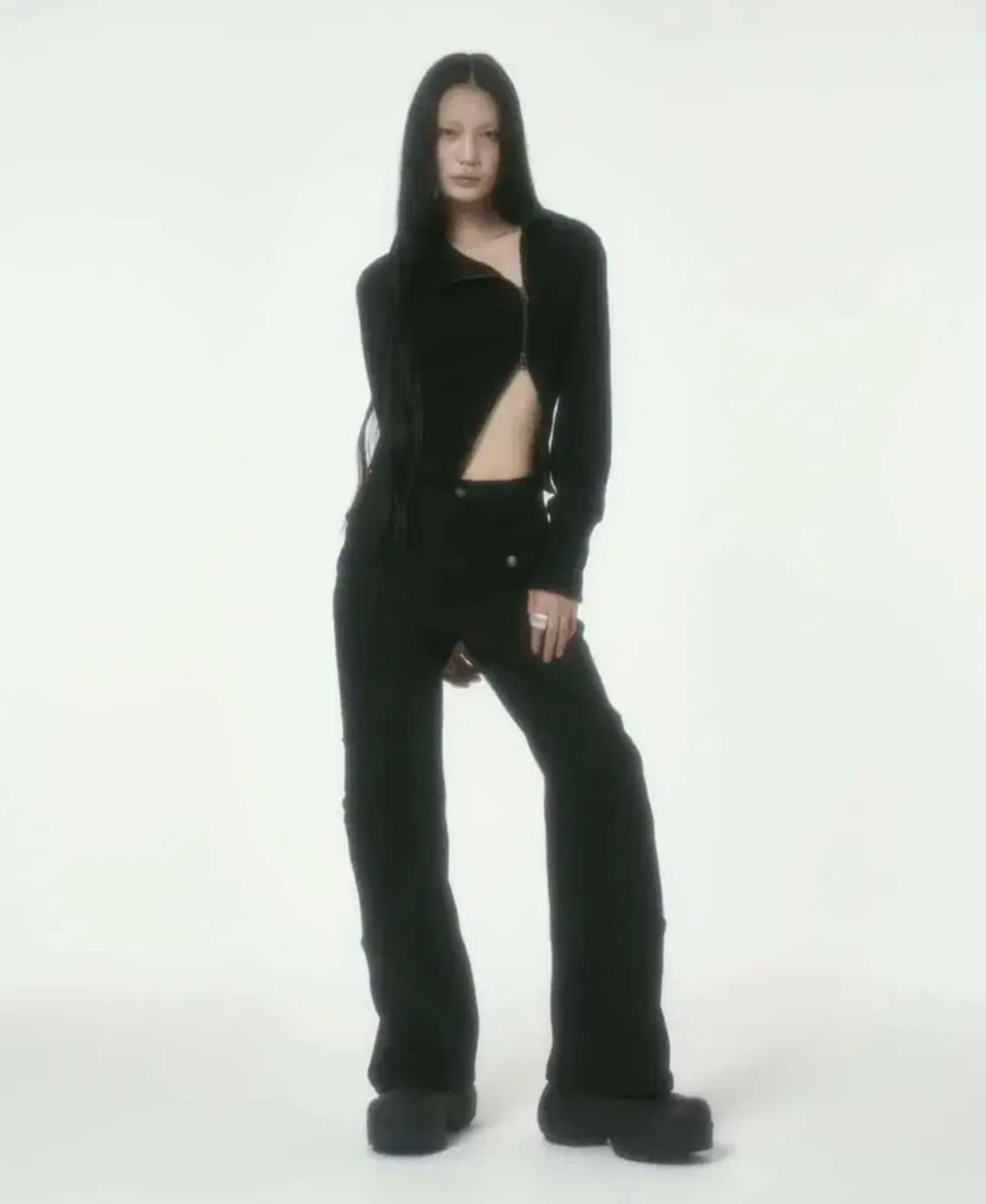 본네 bonnae 스웨이드 팬츠 블랙 1사이즈 상품이미지1