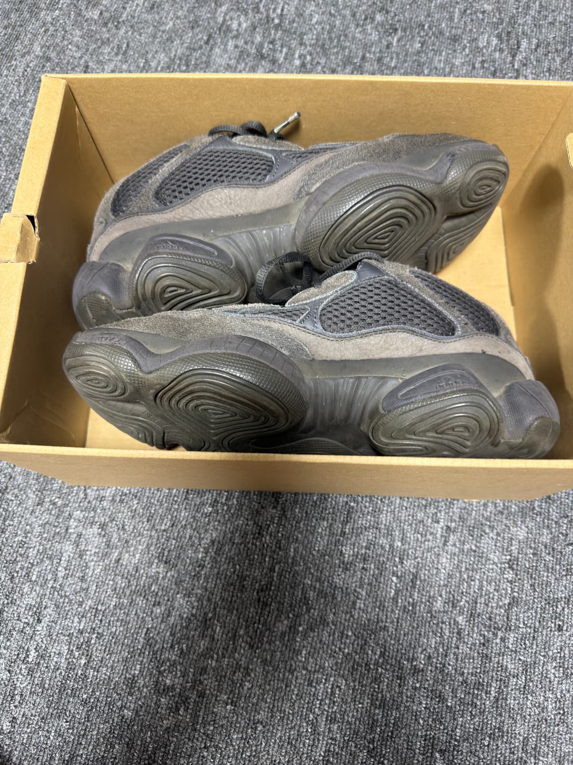 yeezy500 유틸리티블랙 265사이즈 상품이미지3
