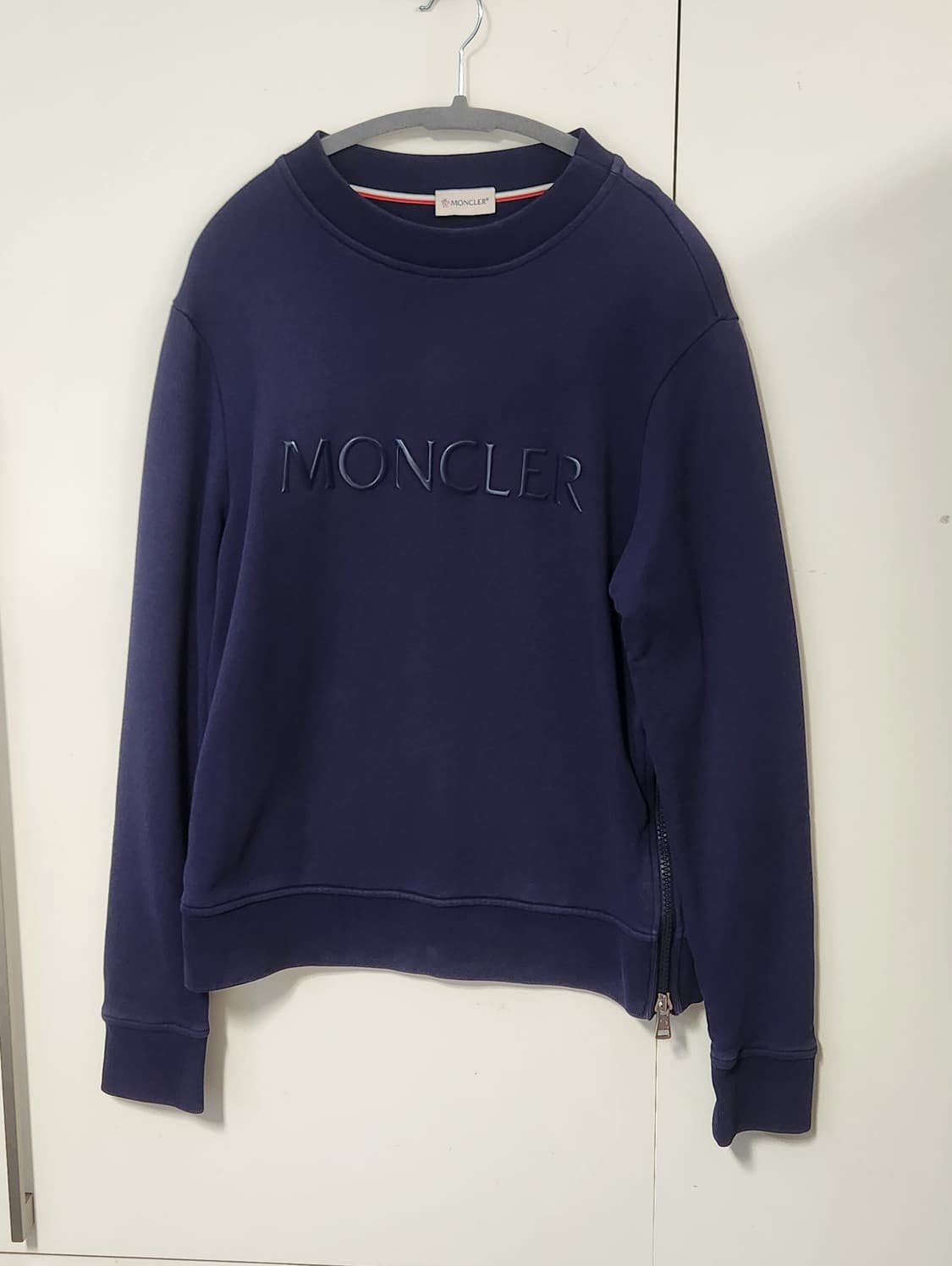 몽클레어 정품 맨투맨 S (95추천해요) 상품이미지1