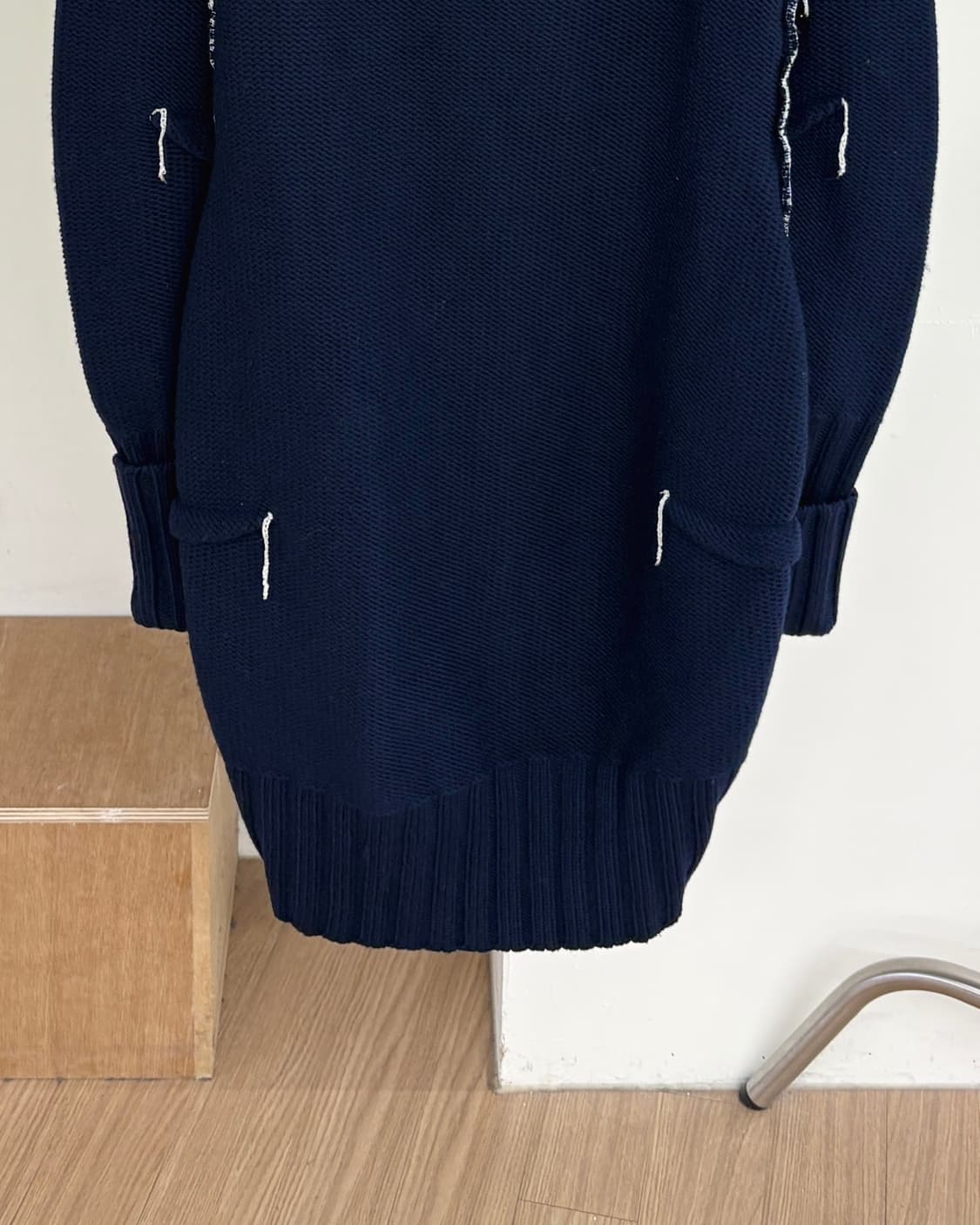 메종 마르지엘라 X H&M 네이비 터틀넥 니트 원피스 상품이미지6