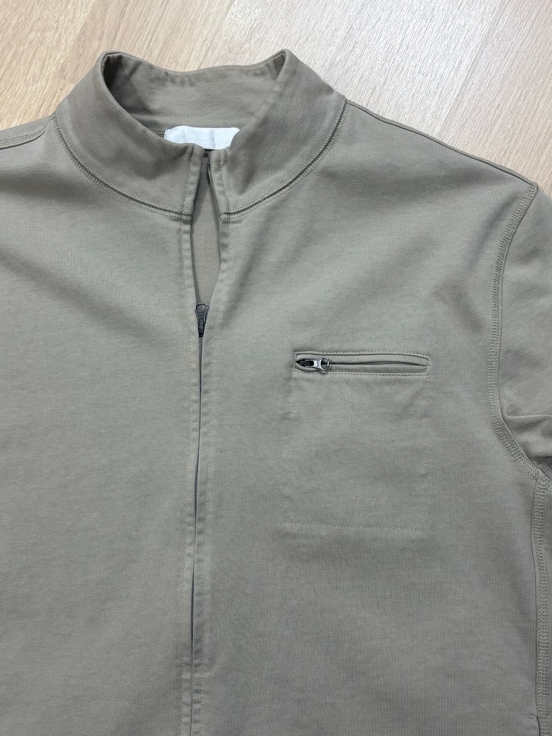 아모멘토 집업 상품이미지2