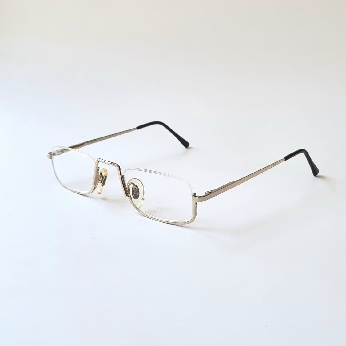 데드스탁 요즘 가장 핫한 오피스 사이렌 룩의 긱시크 안경테 800 상품이미지2