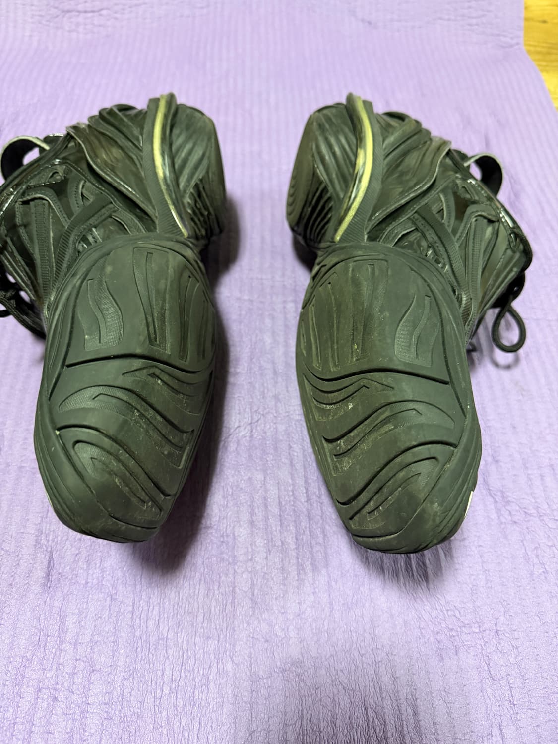 발렌시아가 타이렉스 42 270 상품이미지3