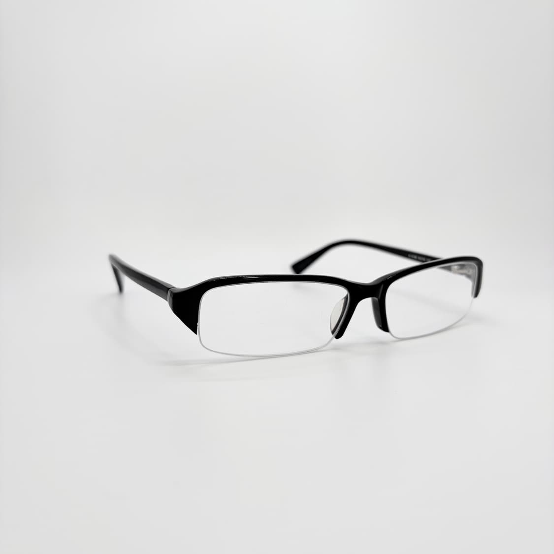 KSWISS 블랙 스퀘어 반뿔테 상품이미지2