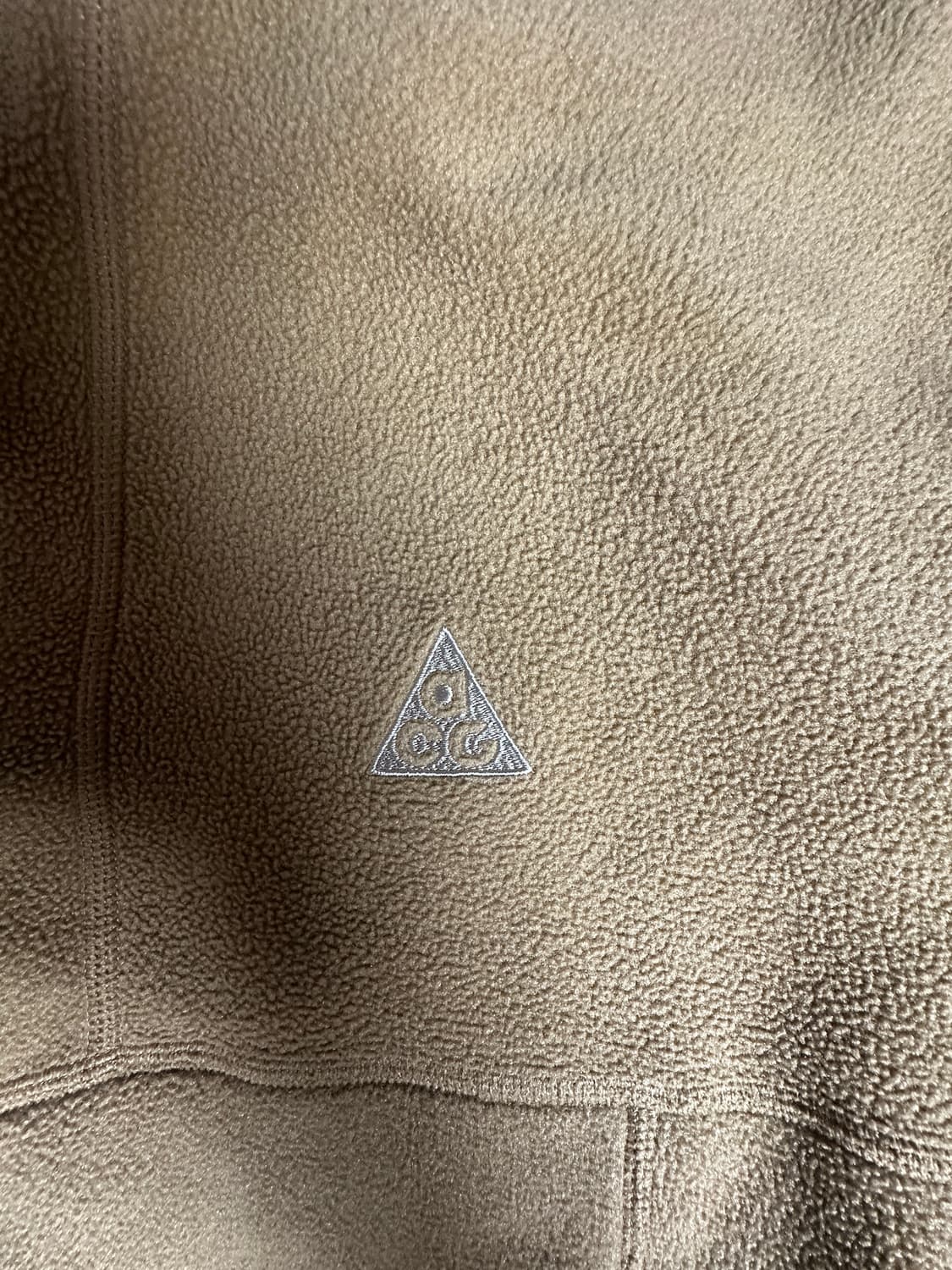 나이키 ACG 폴라텍 울프 트리 풀오버 후드 골든 베이지XL(105) 상품이미지3