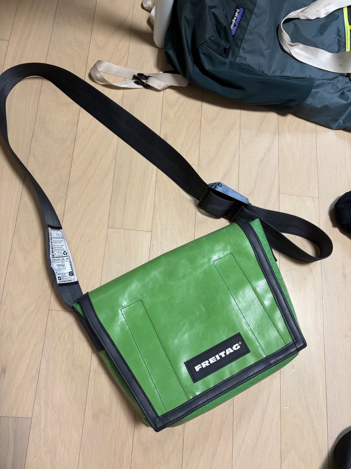 프라이탁 라씨 상품이미지1