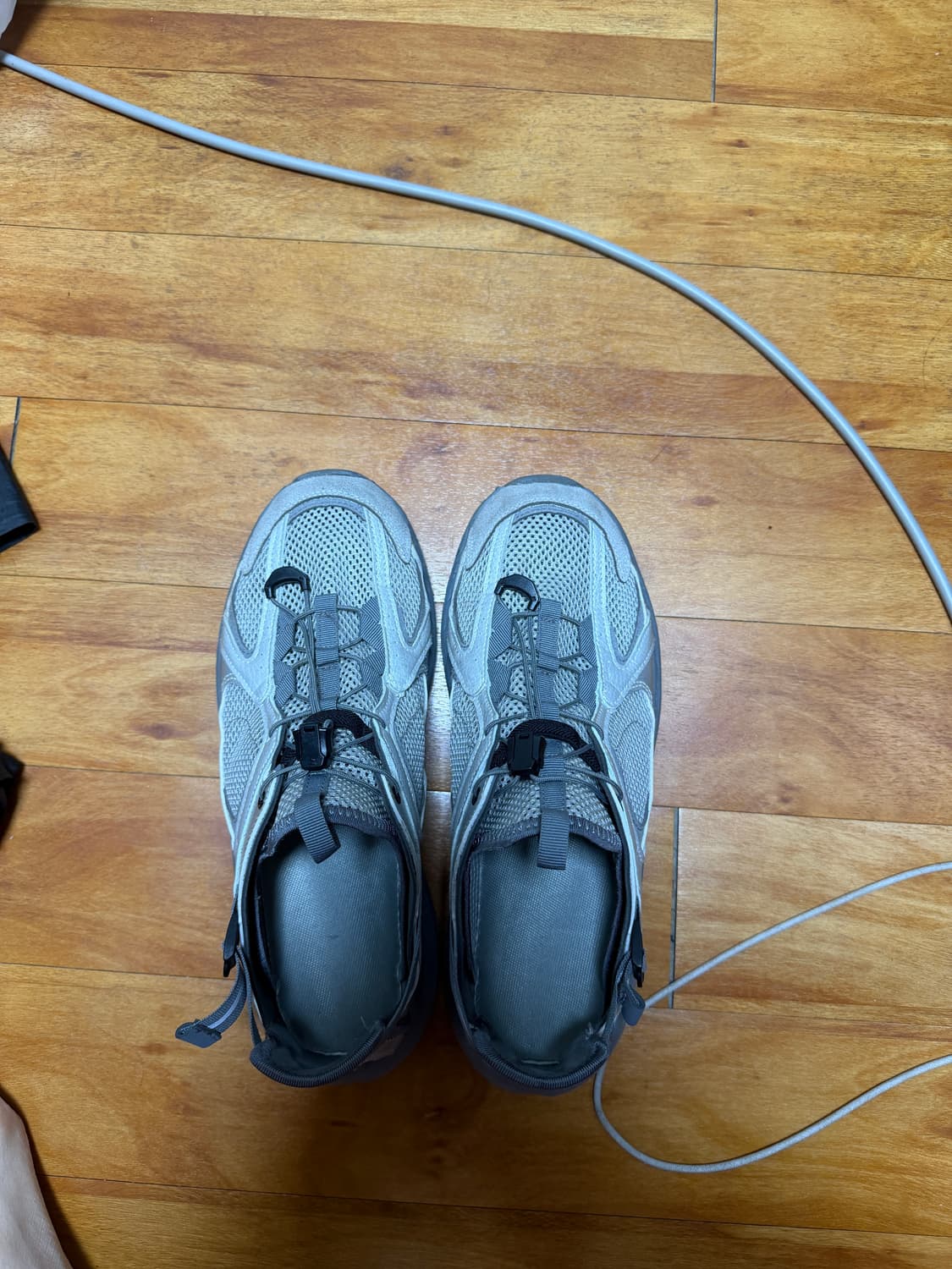 슈펜 트레일 슈즈 270사이즈 중고 판매 상품이미지2