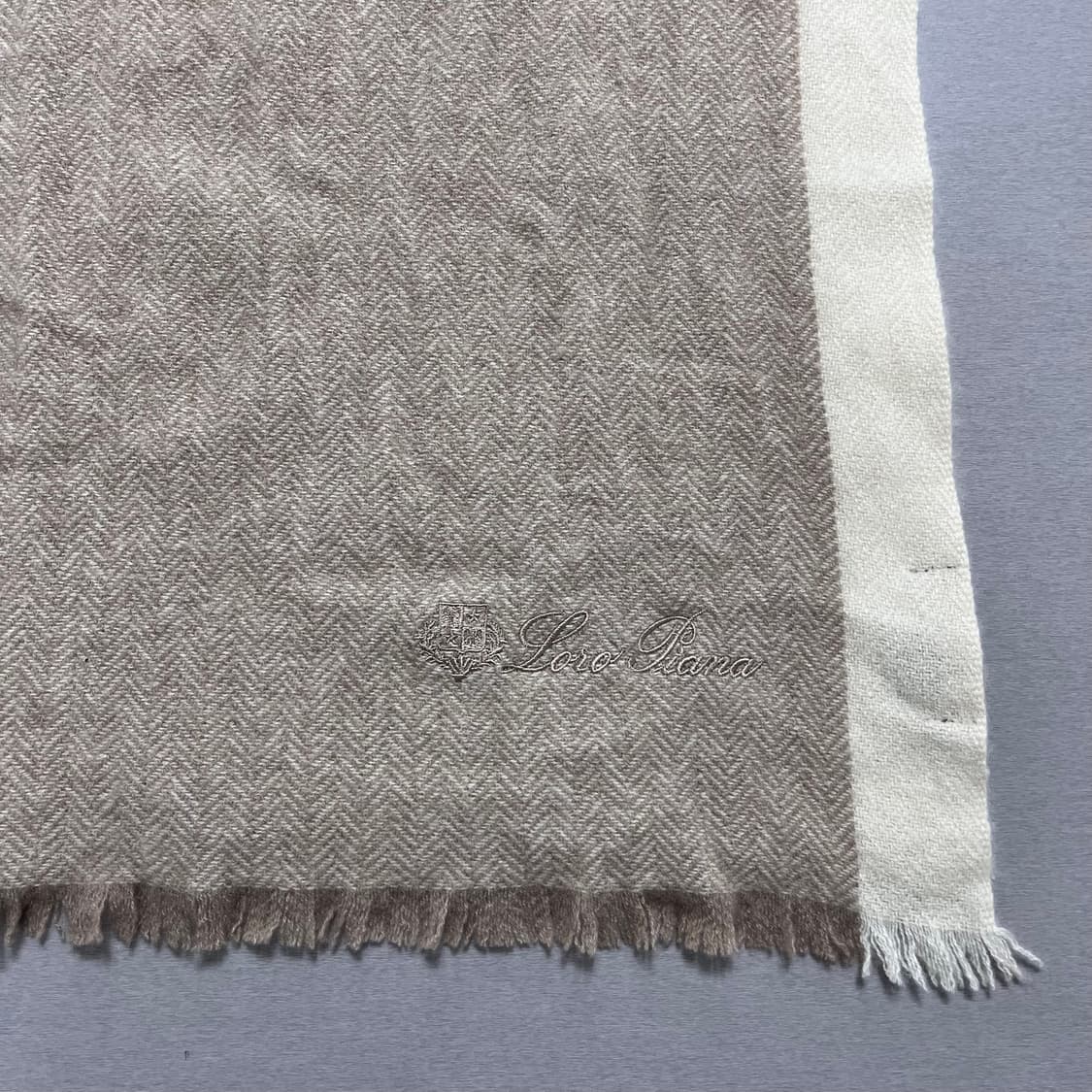 로로피아나 캐시미어100 머플러 상품이미지3