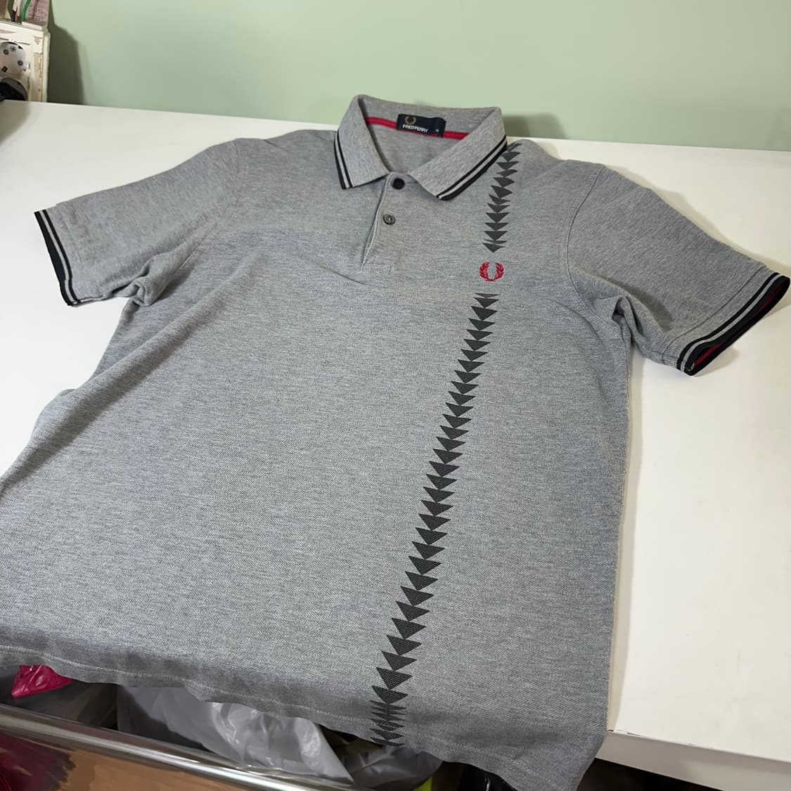 우먼M 프레디프레 그레이 깃털로고 PK 반팔카라티 상품이미지3