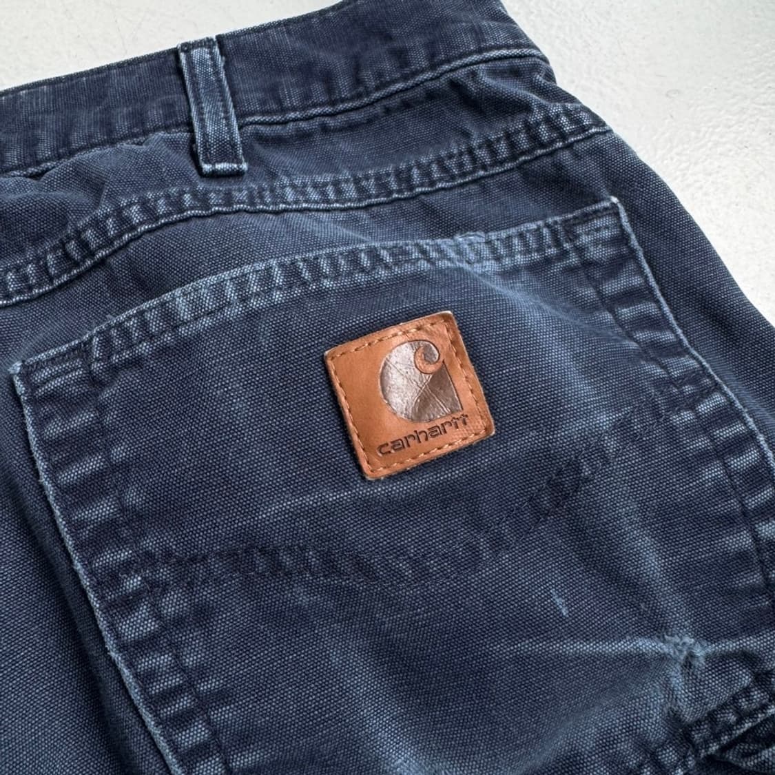 칼하트 OG 가죽패치 카펜터 페이딩 와이드 워크팬츠 상품이미지8