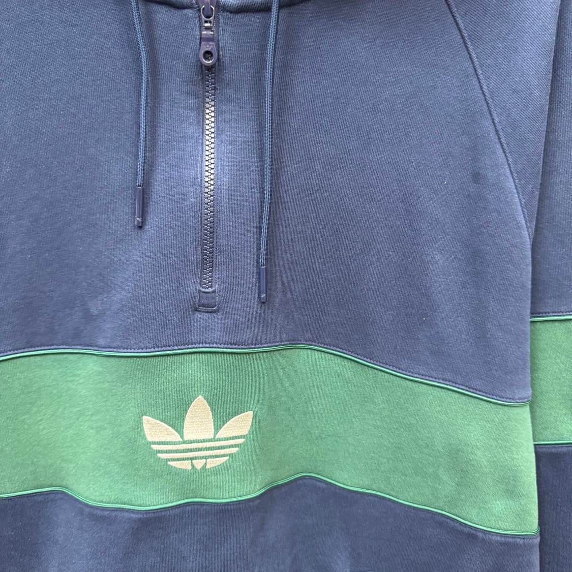 아디다스 하프집업 후드티 전면 클래식 로고 포인트 네이비 그린 상품이미지5