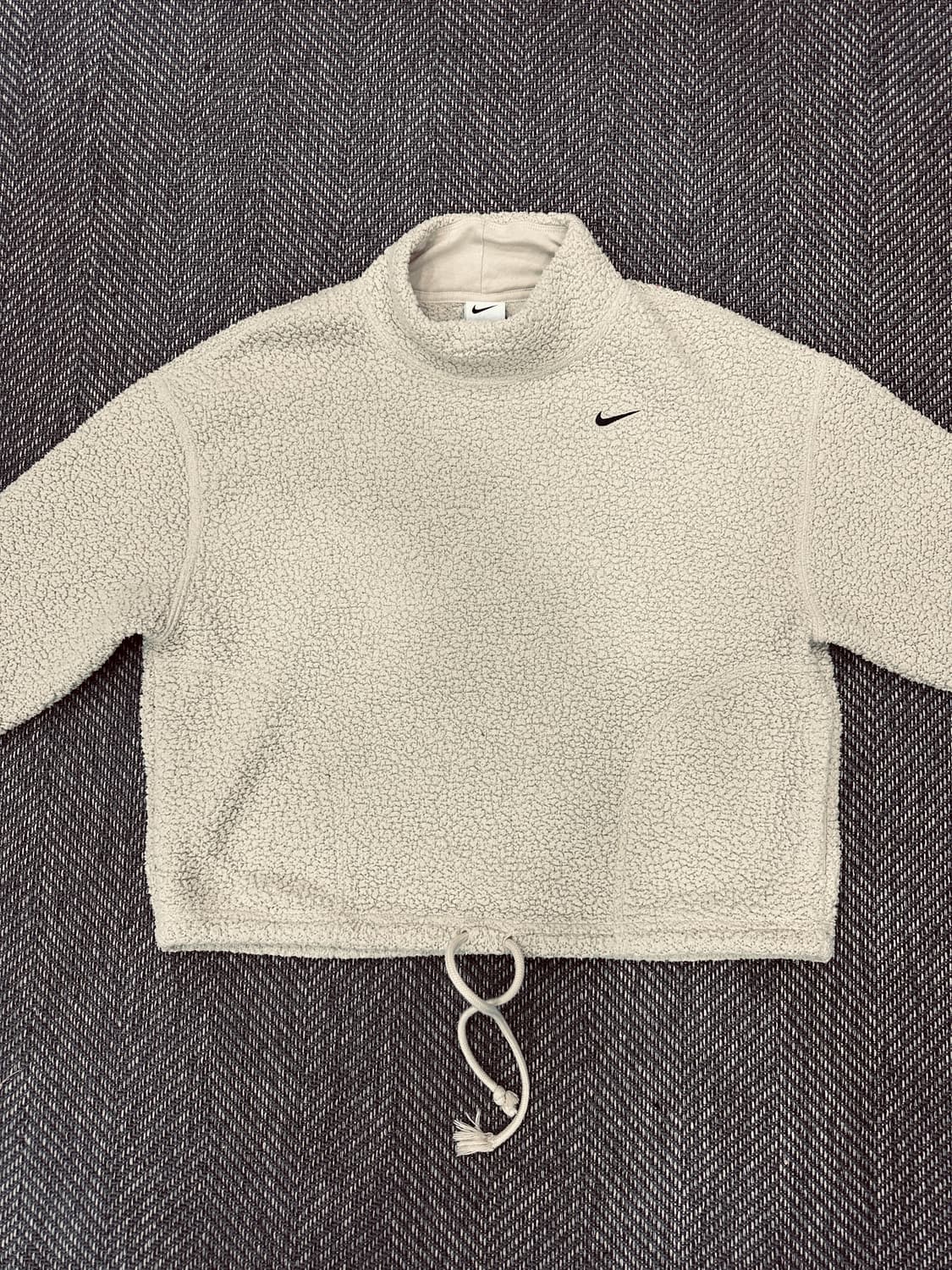 나이키 뽀글이 풀오버 베이지 상품이미지2