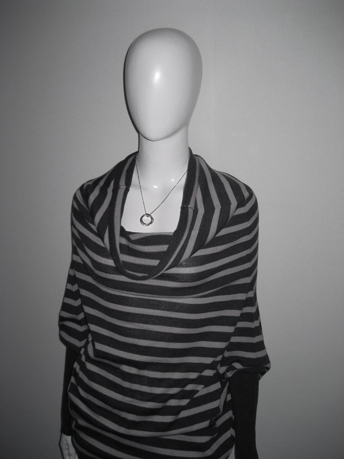 스트라이프 드레이프 오프숄더 원피스 상품이미지3