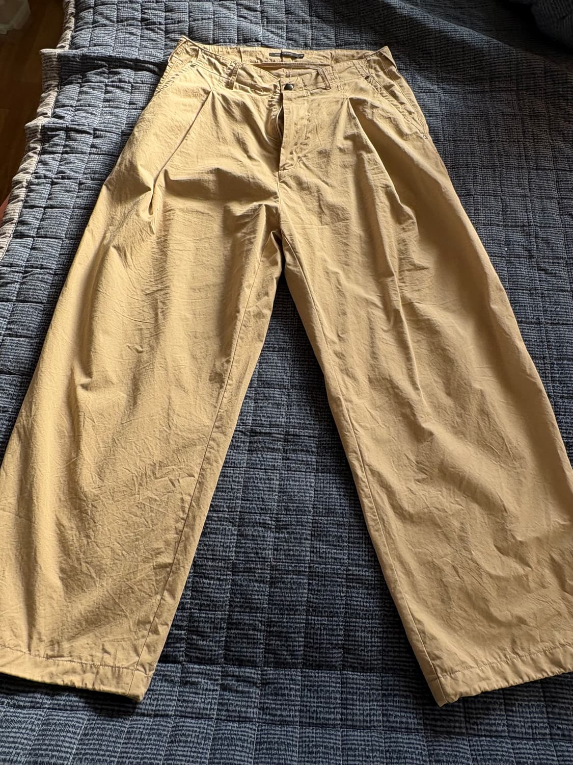 해칭룸 딥플리츠 트라우저 v2 베이지 4사이즈 상품이미지4