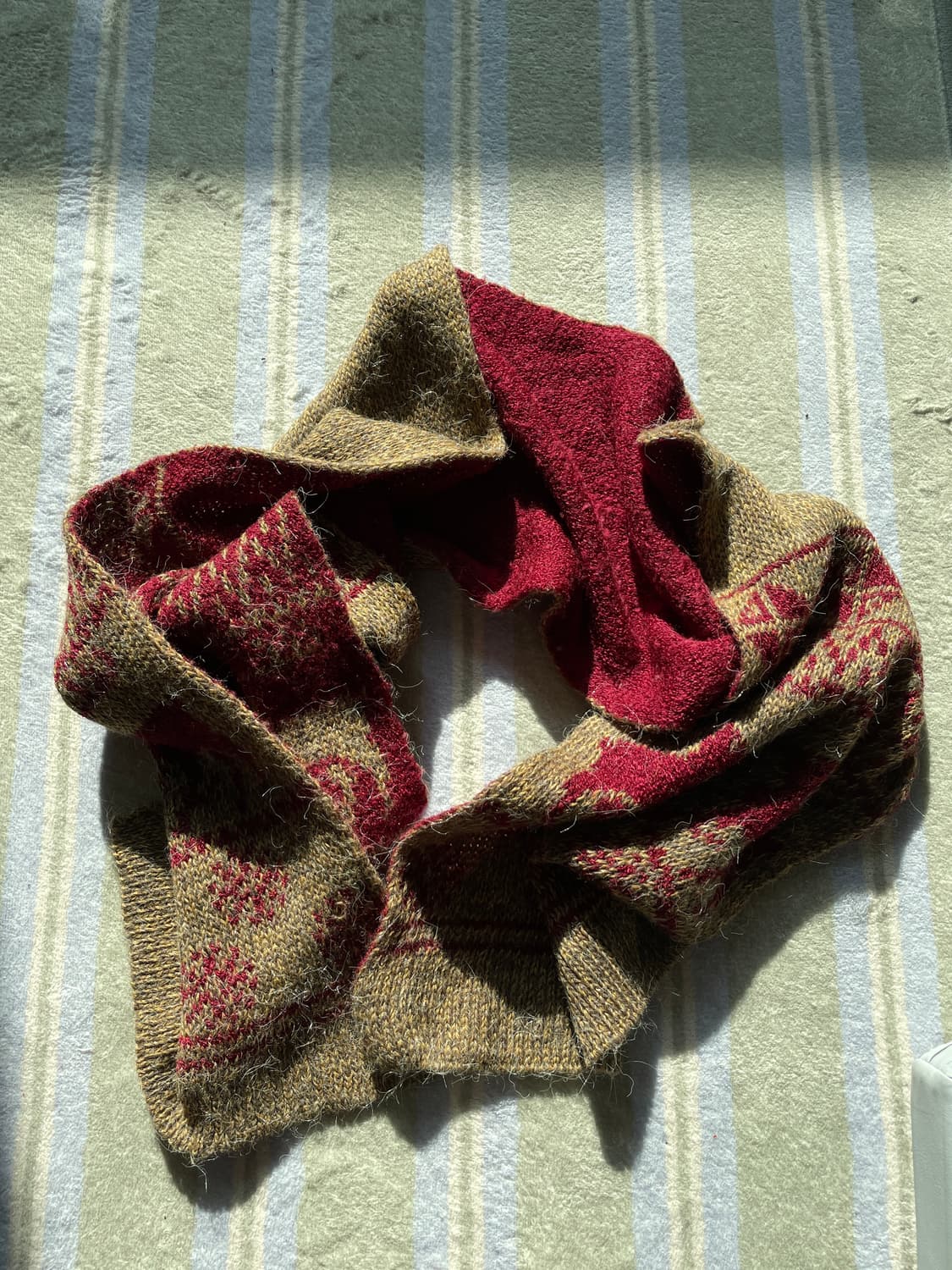 빈티지 니트 배색 머플러 디어패턴 상품이미지1