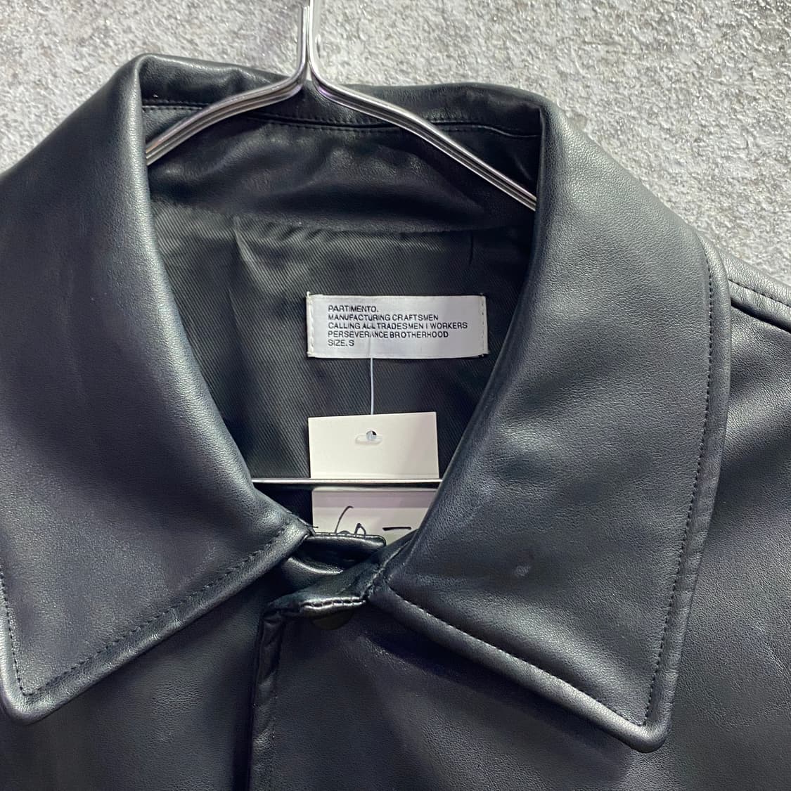 파르티멘토 미니멀 투톤 버튼 레더 자켓 B4421 상품이미지3