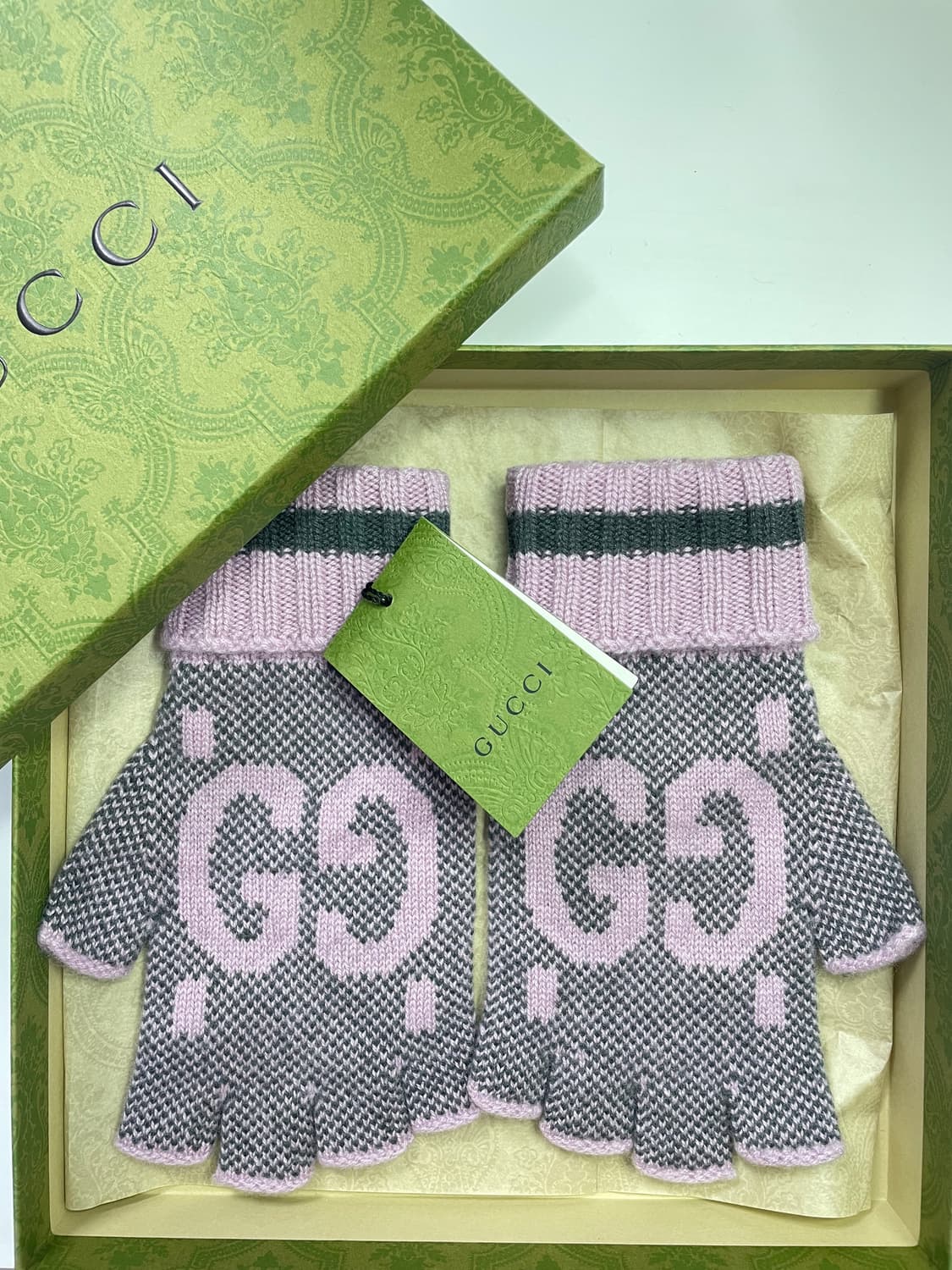 새상품 구찌 GG 핑거리스 장갑 캐시미어 100% 핑크 상품이미지4