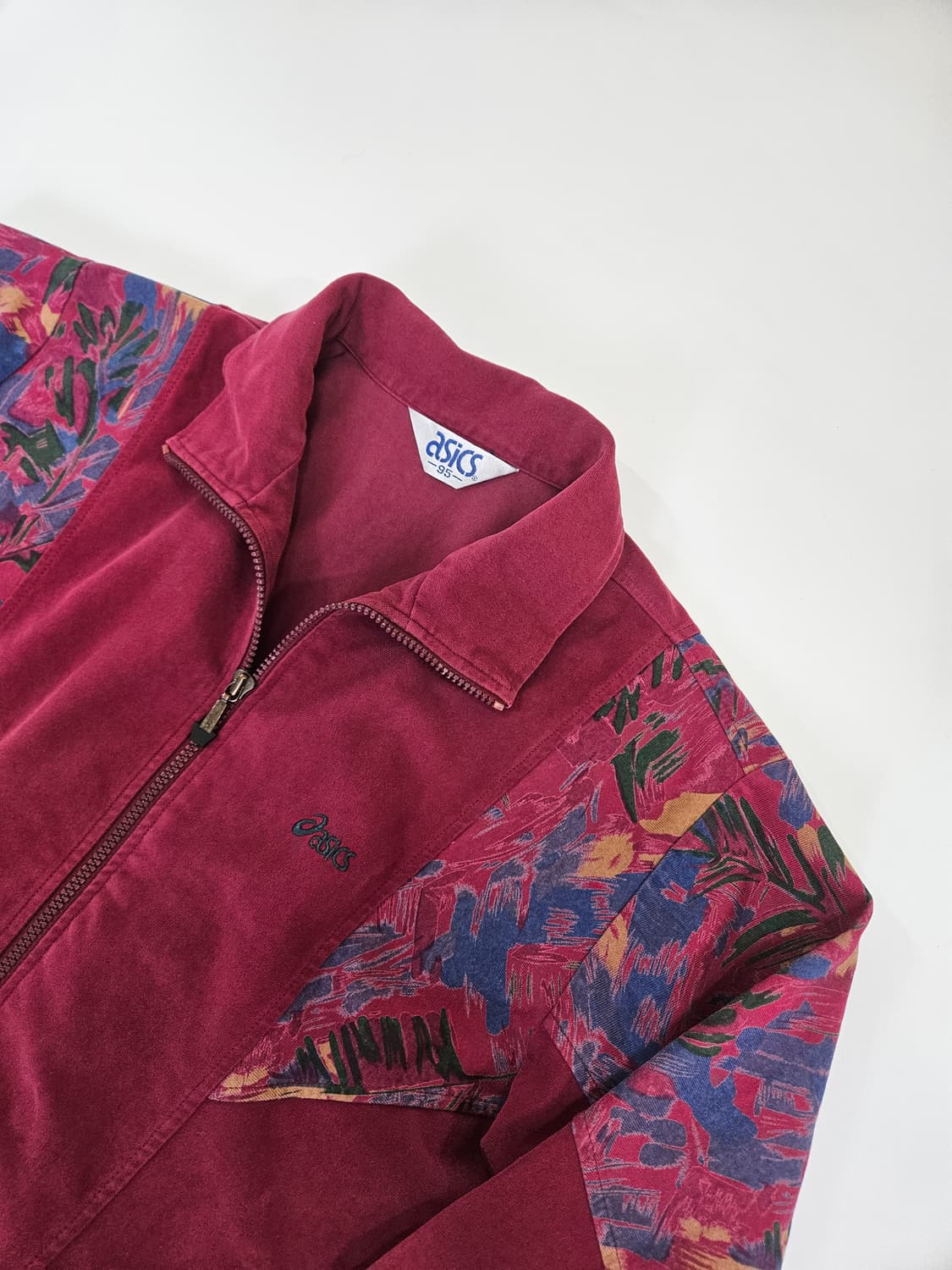 아식스 올드스쿨 자켓 상품이미지2