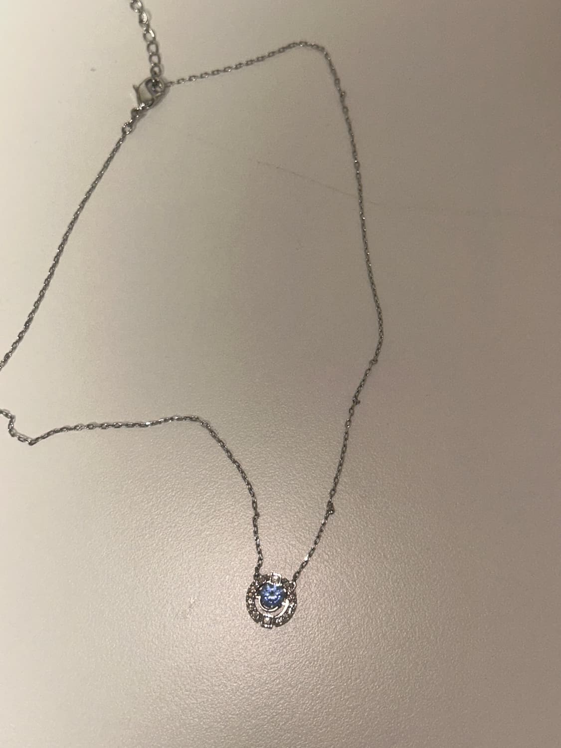 스와로브스키 Una 로듐 블루 라운드 댄싱스톤 목걸이 상품이미지2