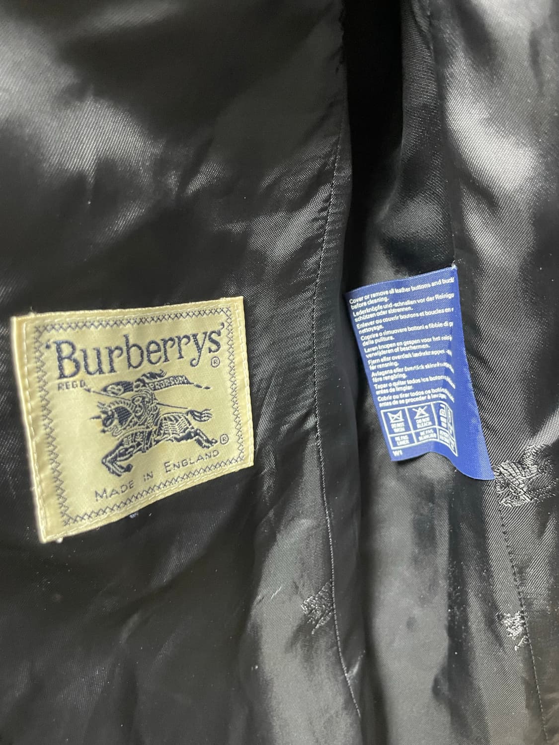 버버리 아카이브 블랙 크레스트 로고 와펜 원버튼 자켓 상품이미지3