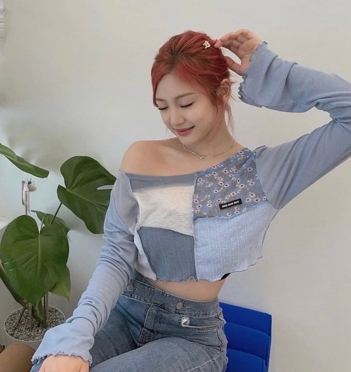 Odd one out 오드원아웃 긴팔티(닝닝 착용) 상품이미지4