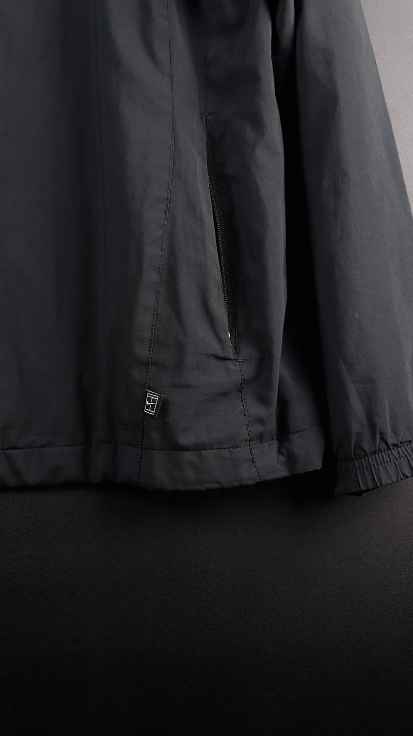 나이키 검빨 드라이핏 바람막이 상품이미지3