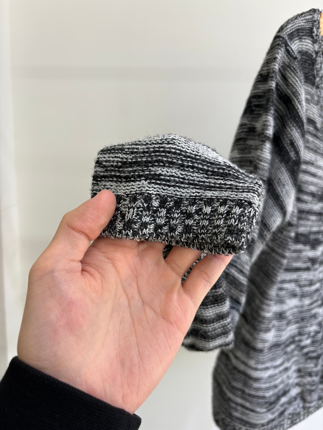 CHARMBERRYTIC 브이넥니트 상품이미지4