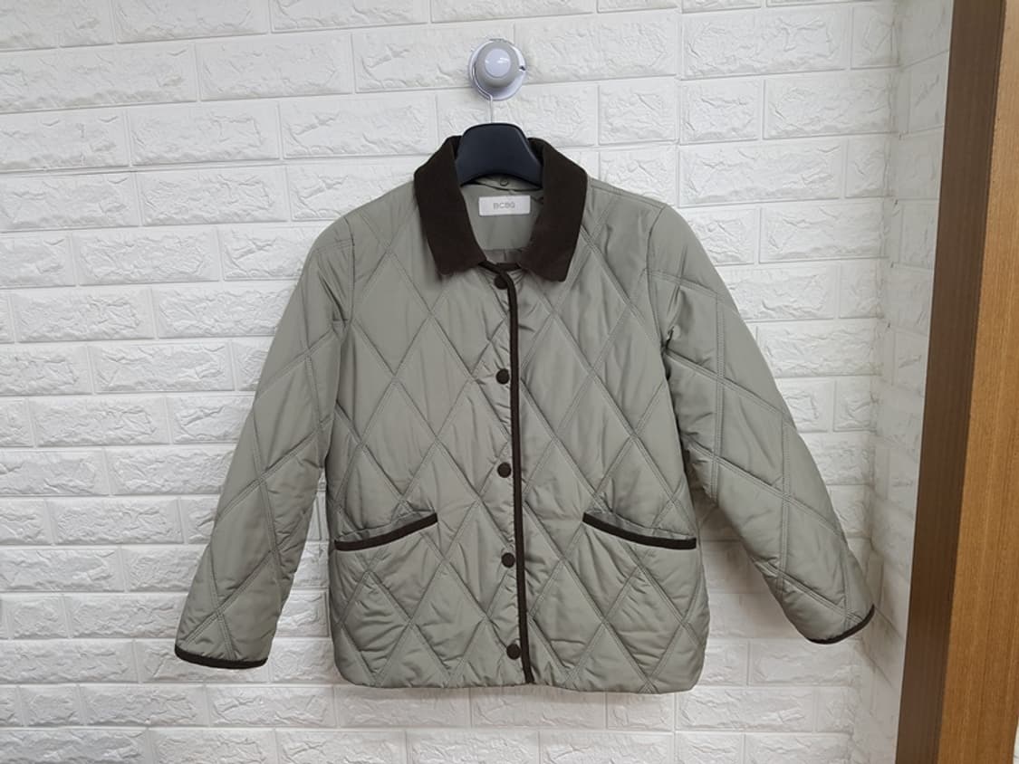 BCBG 누빔 자켓 55 (봄자켓 카라 탈부착가능) 상품이미지1