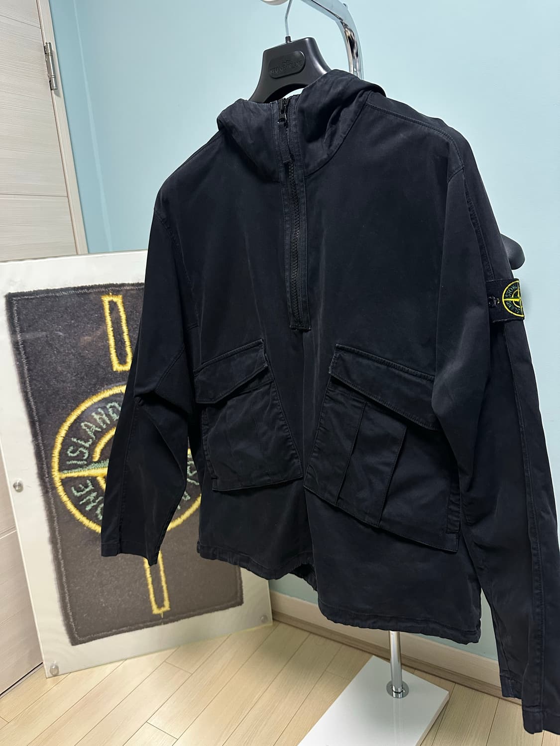 스톤아일랜드 와펜아노락오버셔츠 후드자켓 블랙 M 새상품급 상품이미지1