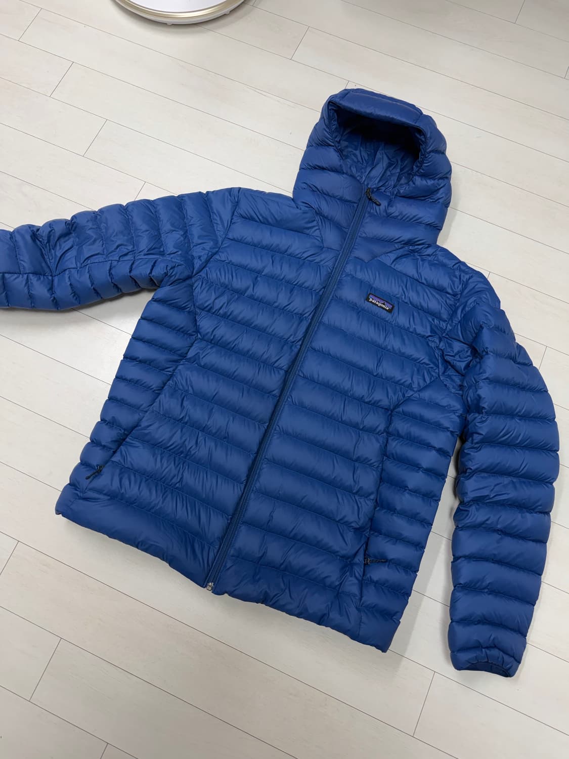 파타고니아 패딩 다운스웨터 25fw  L 사이즈  좋은가격인거 아시죠.. 상품이미지1
