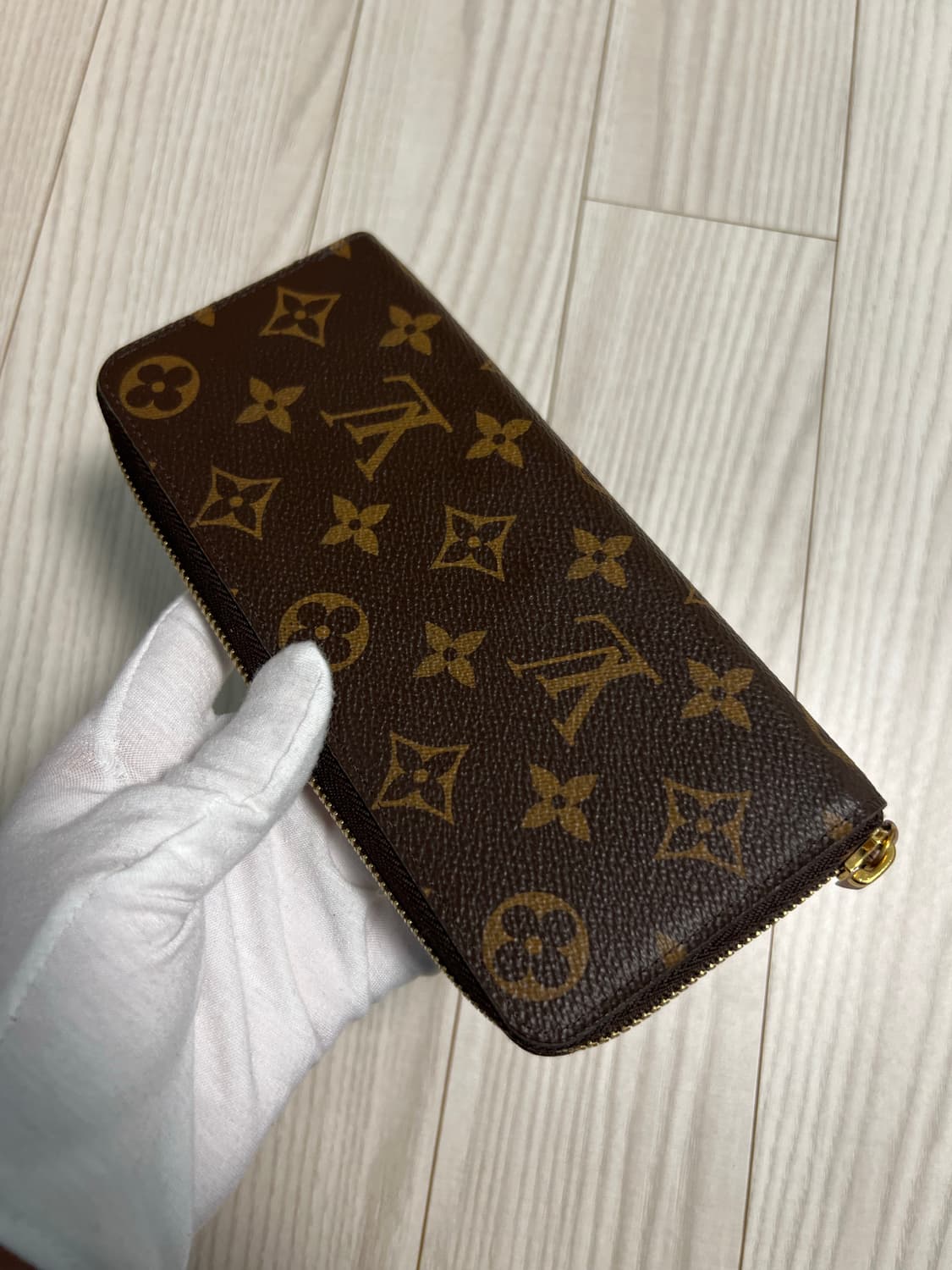 루이비통 모노그램 클레망스 지퍼 장지갑 상품이미지2