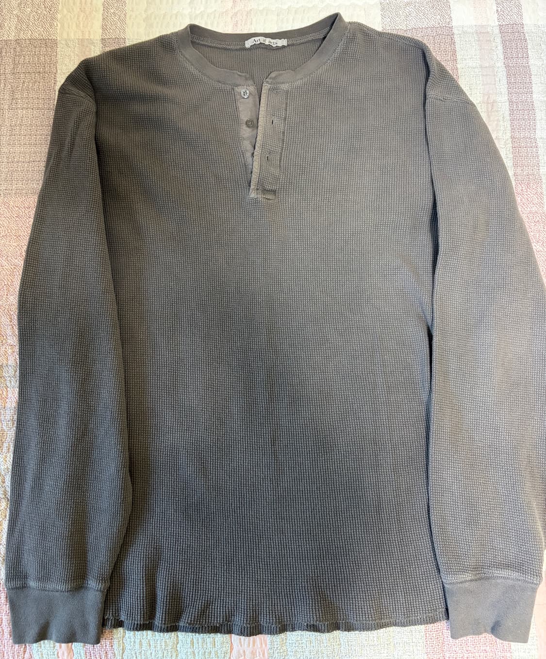 아트이프액츠 / 가먼트다잉 와플 헨리넥 차콜 / L 상품이미지1