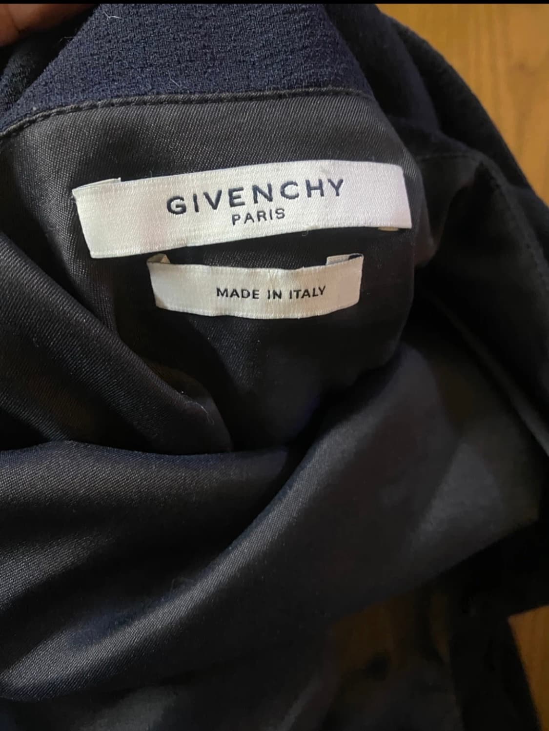 정품] 지방시(GIVENCHY) 골드 스터드 & 비대칭 언밸런스 미디 드 상품이미지5