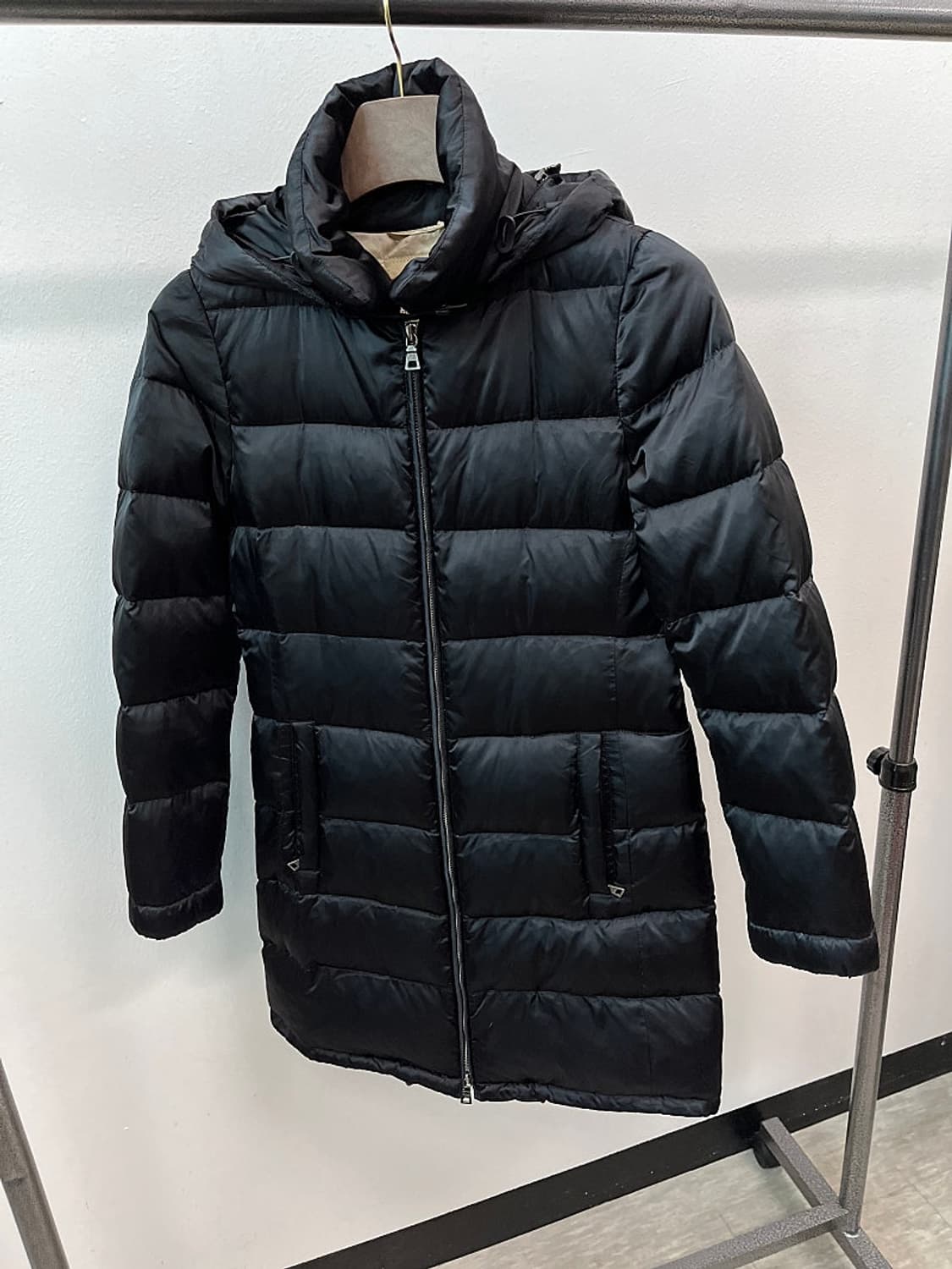 여) 프라다 리나일론 후드패딩  상품이미지2