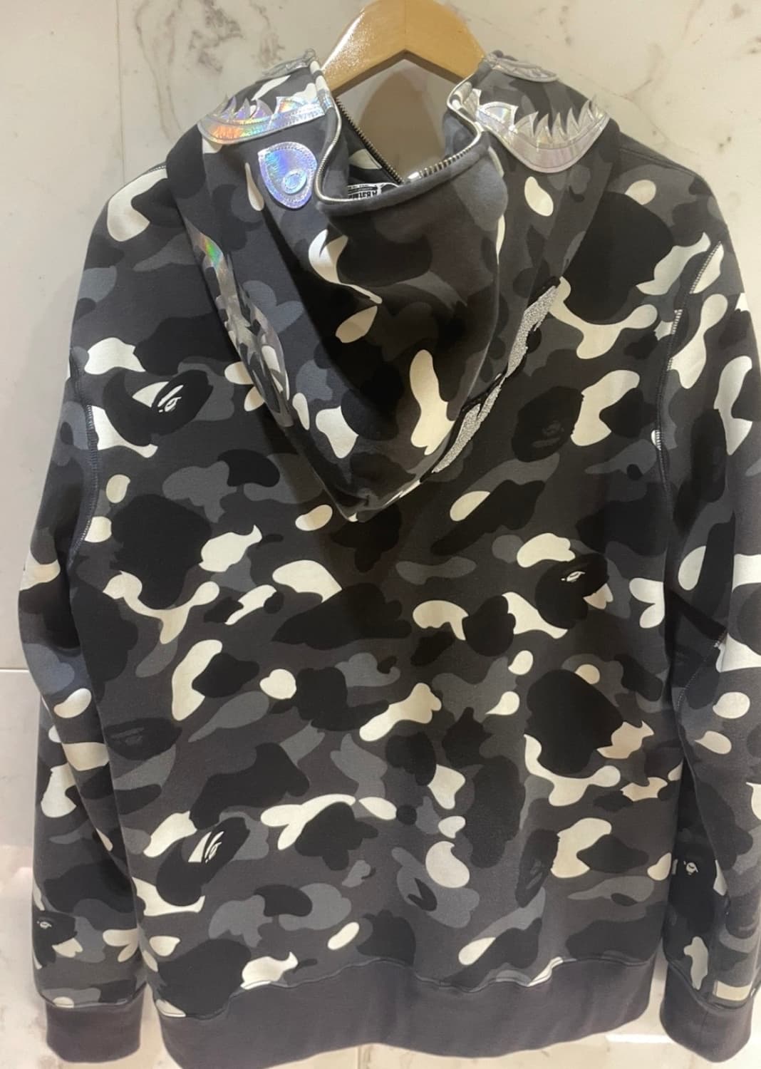 희귀👑)베이프야광후드집업 상품이미지2