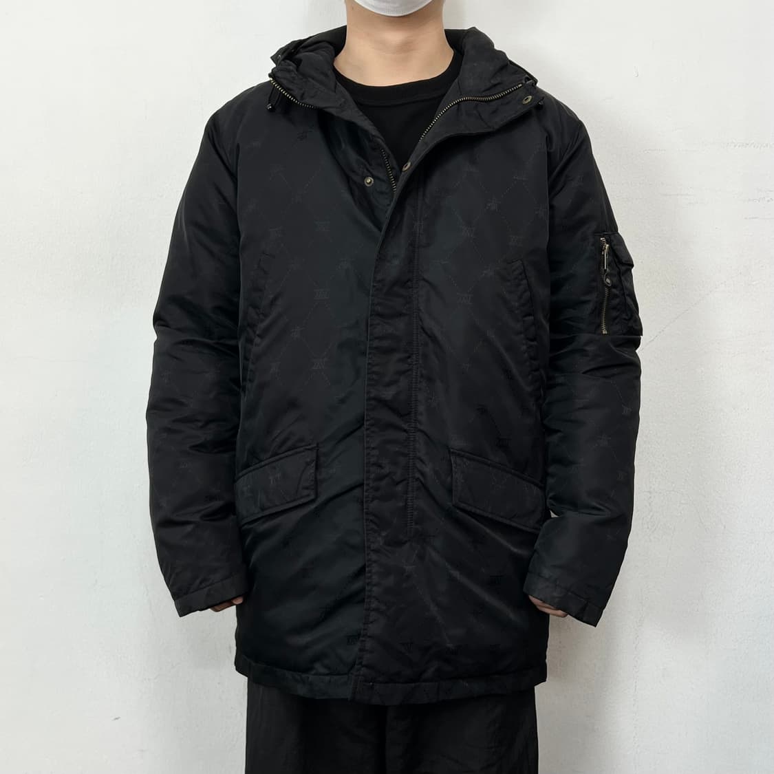 스투시 25주년 N3B 로고 패턴 다운 자켓 블랙 상품이미지3