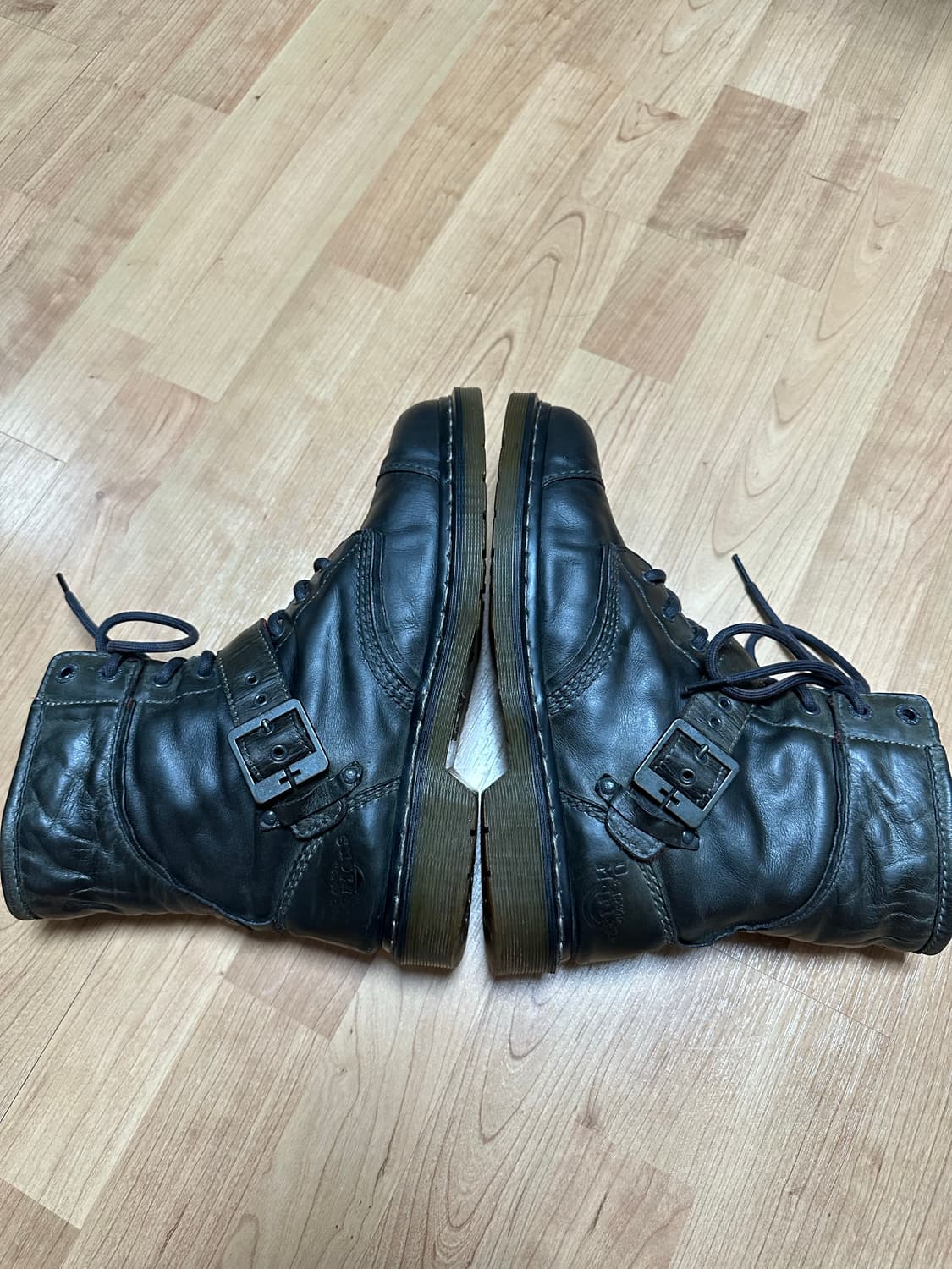 닥터마틴 트라이엄프 블랙 UK10 290 상품이미지3