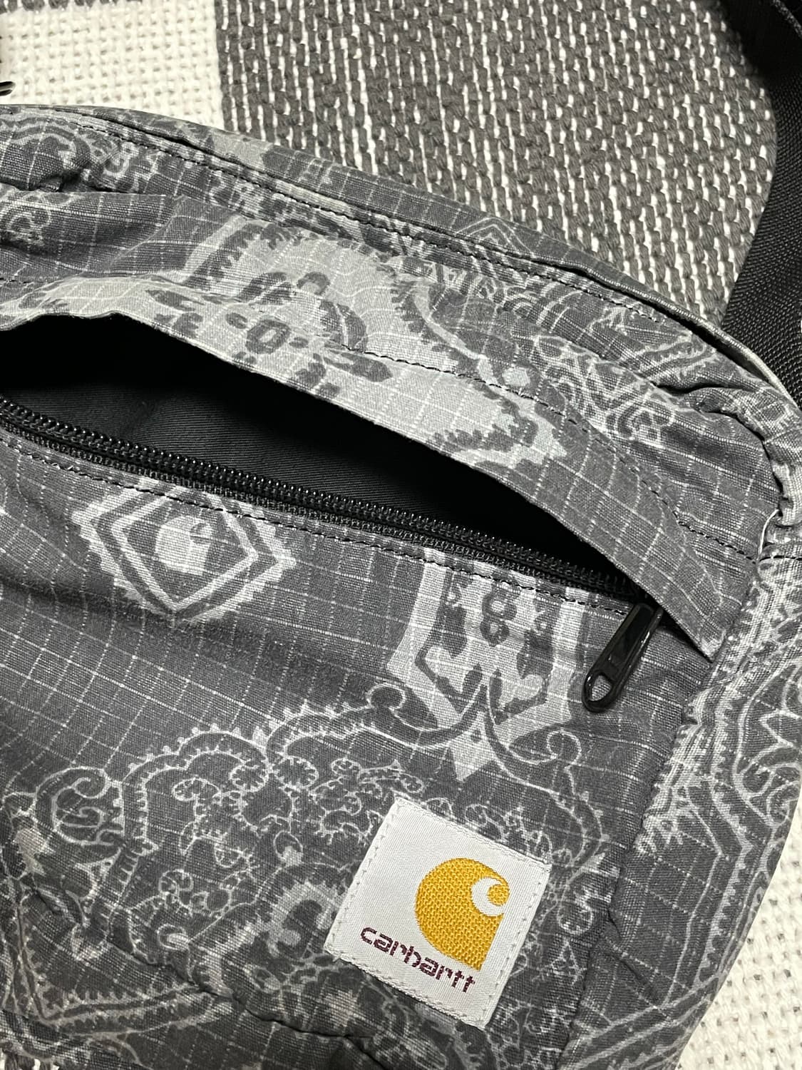 칼하트 미니 숄더백 상품이미지4