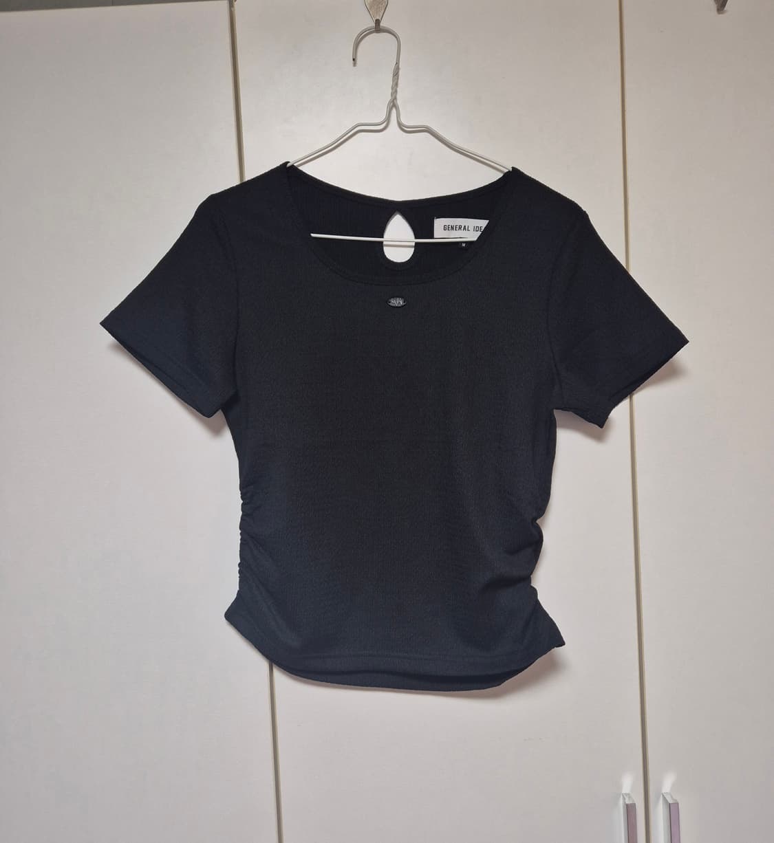 제너럴아이디어 U넥 라운드 스퀘어넥 바인딩 셔링 반팔티 블랙 상품이미지3