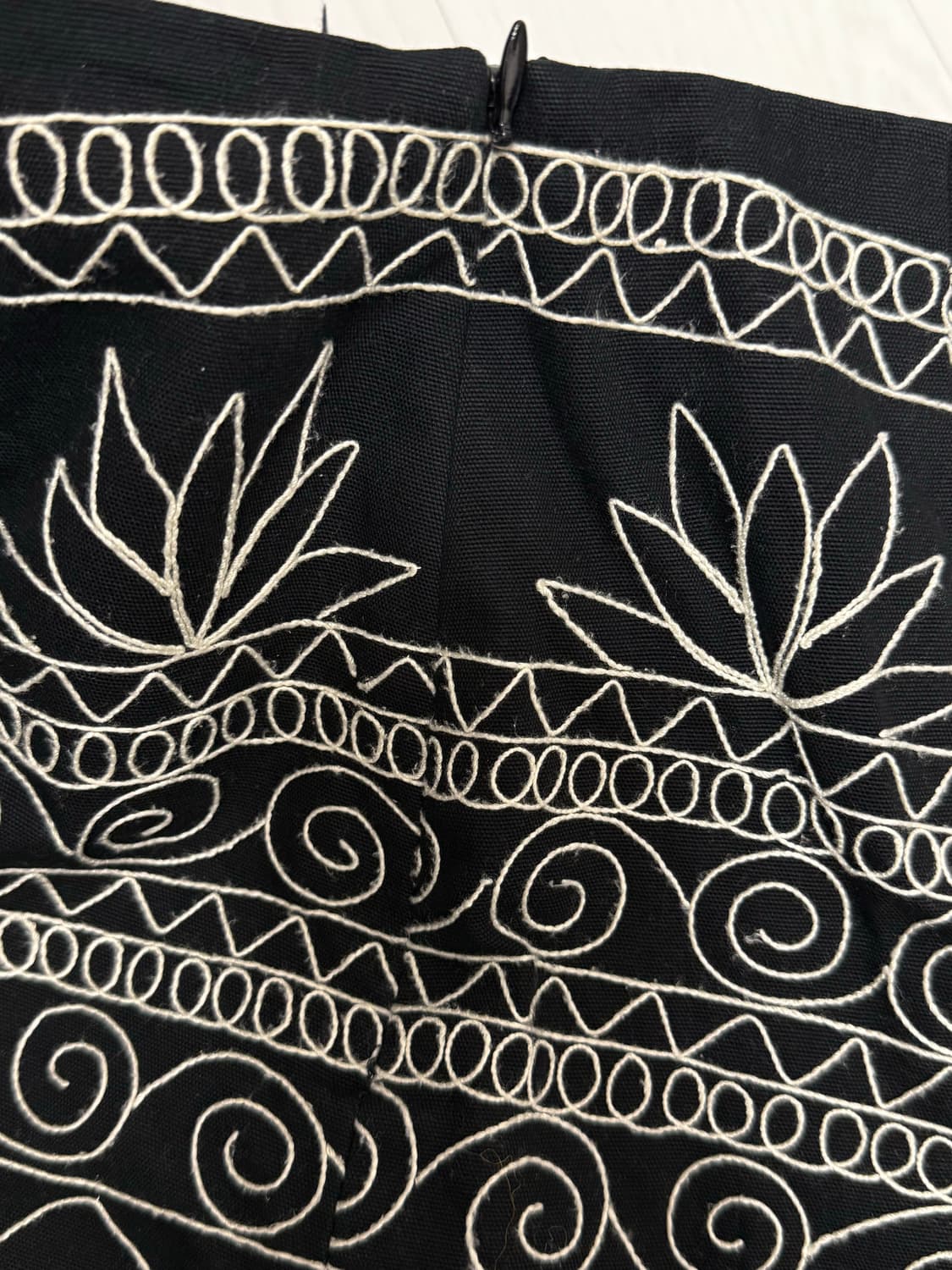 빈티지 자수 미디스커트 상품이미지3