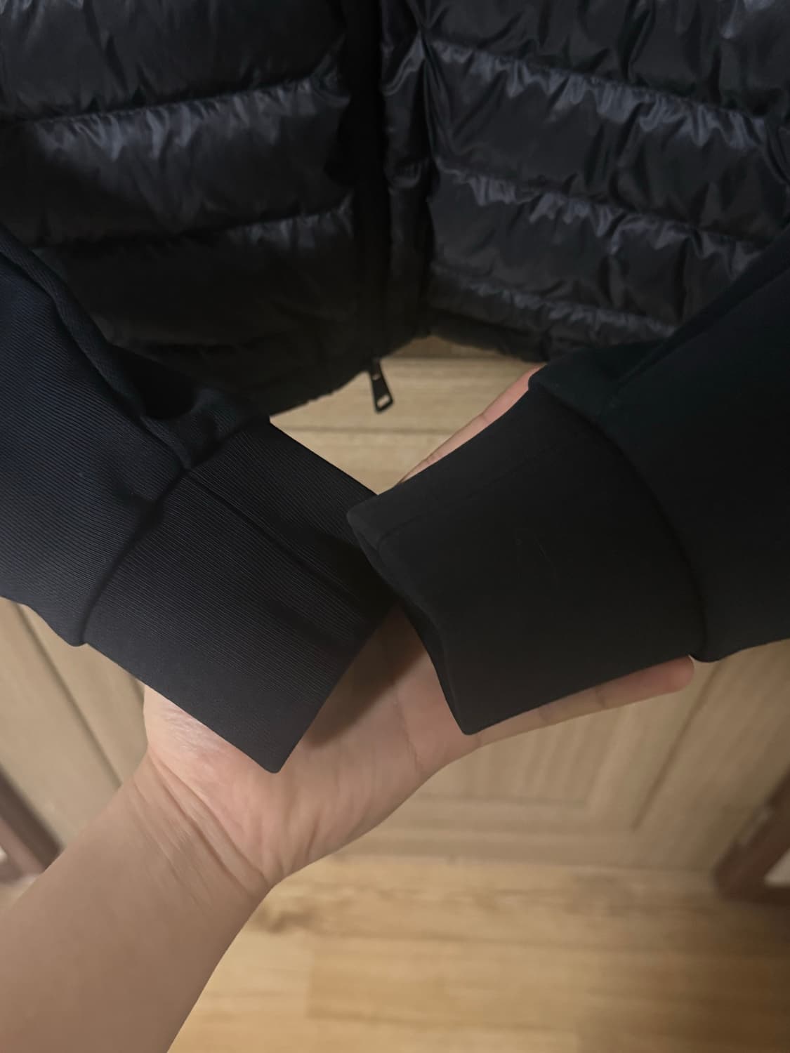 몽클레어 MAGLIA 니트패딩 블랙 상품이미지8