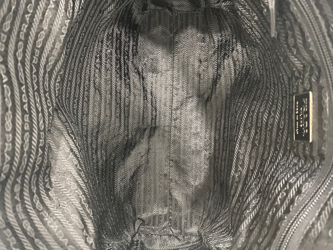 프라다 테수토 나일론 토트백 상품이미지10