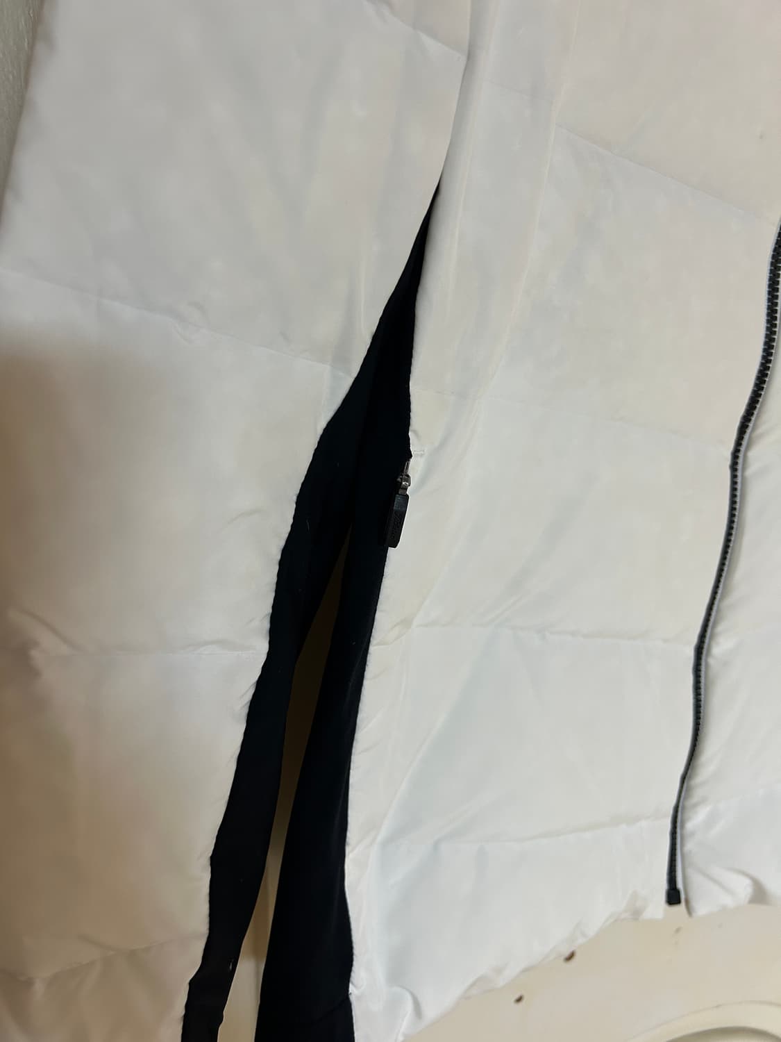 타이틀리스트 구스다운 패딩 상품이미지2